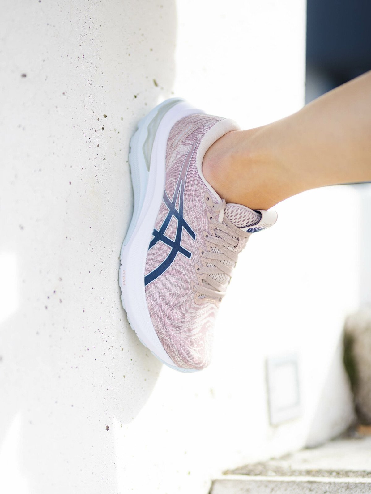 ASICS GT-2000 11 Beige