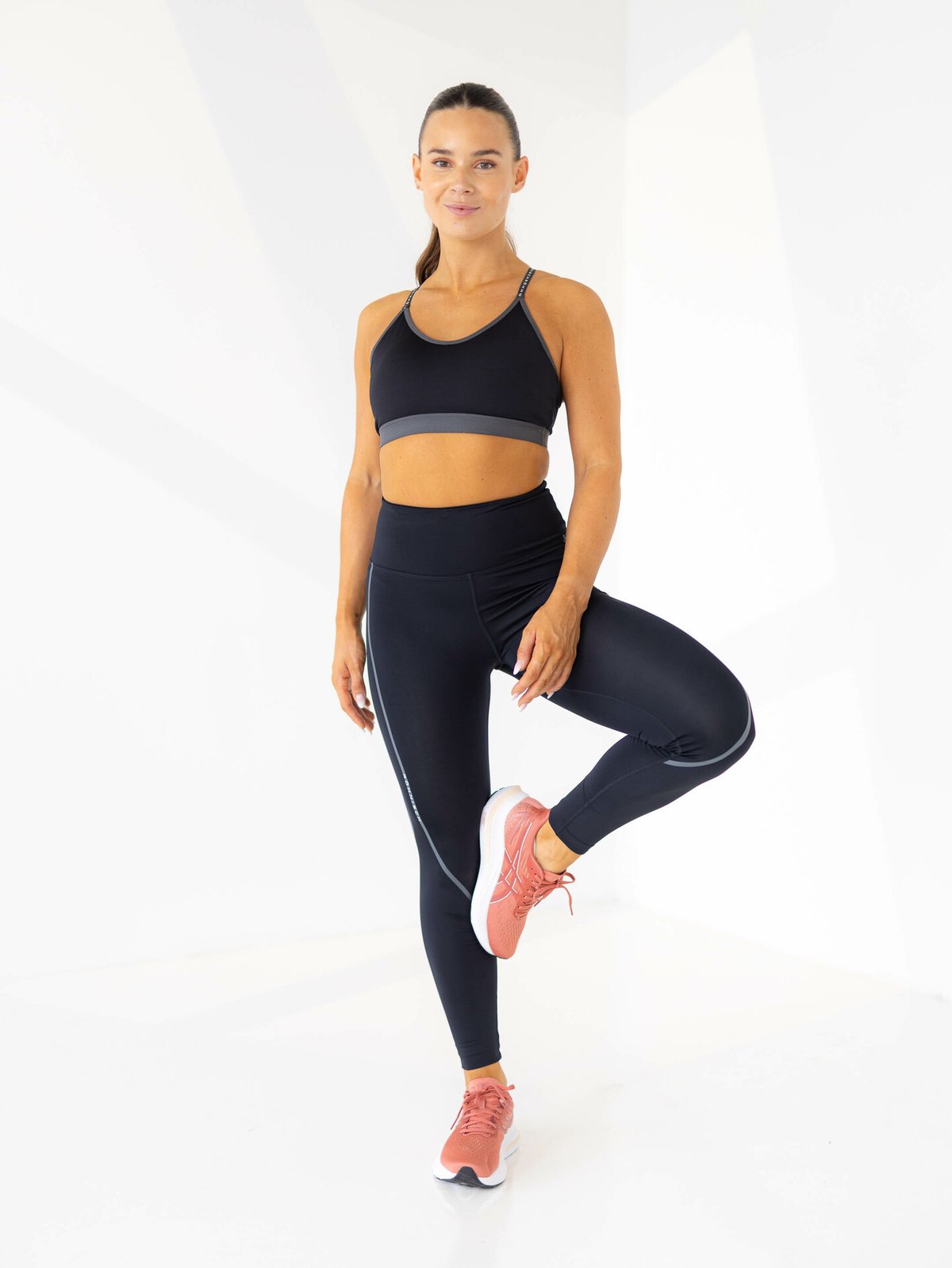 ASICS GT-2000 12 Light Garnet / Brisket Red