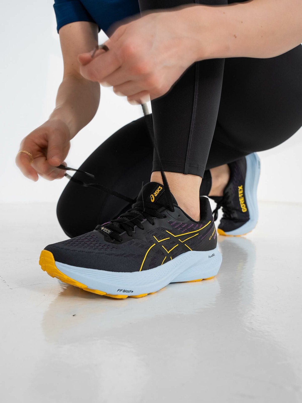 ASICS GT-2000 12 GTX Black / Saffron