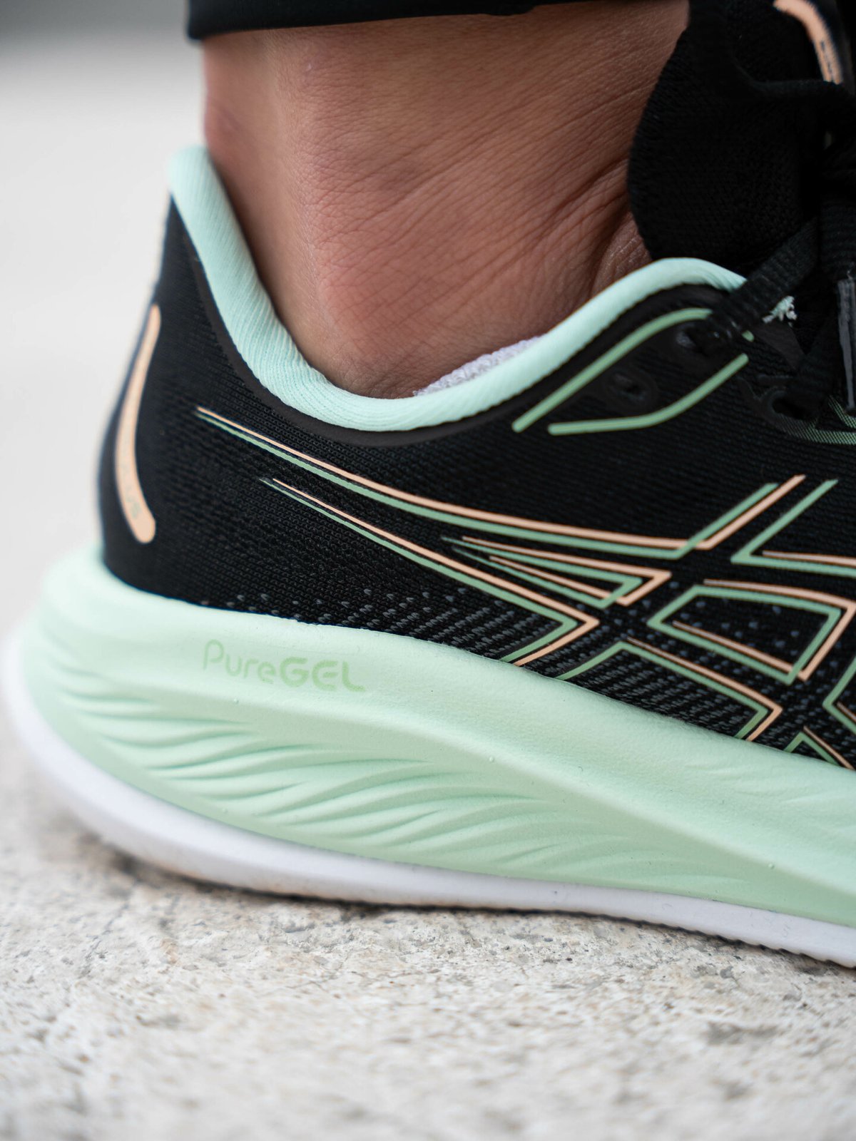 ASICS Gel-Cumulus 26 Black/ Mint Tint