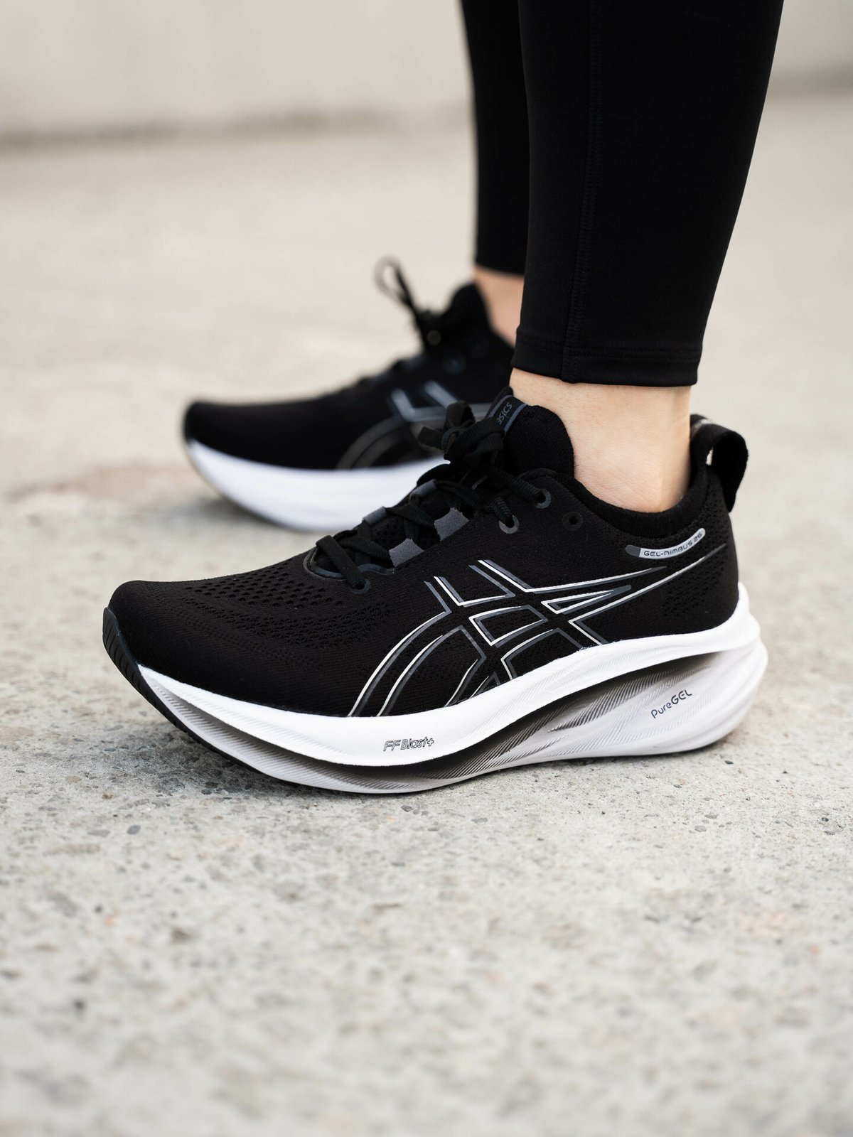 ASICS Gel-Nimbus 26 Black / Graphite Grey