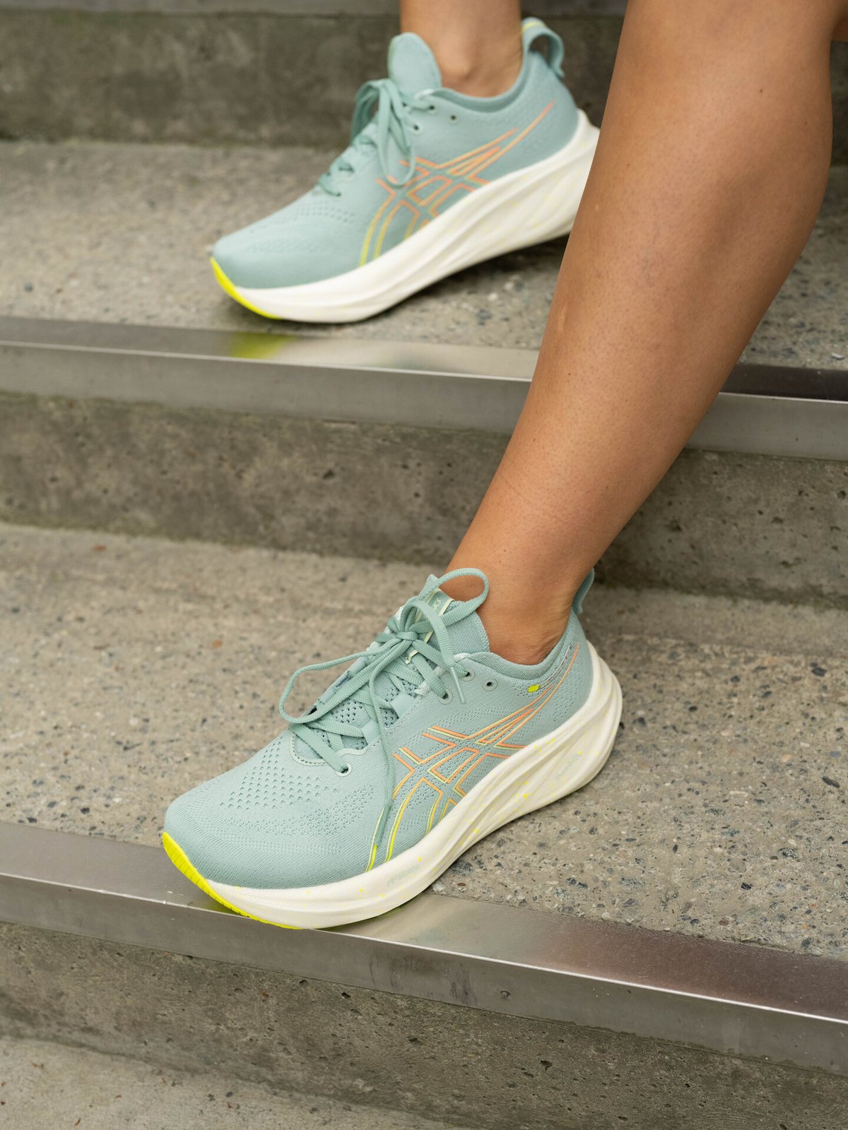 ASICS Gel-Nimbus 26 Light Celadon / Safety Yellow