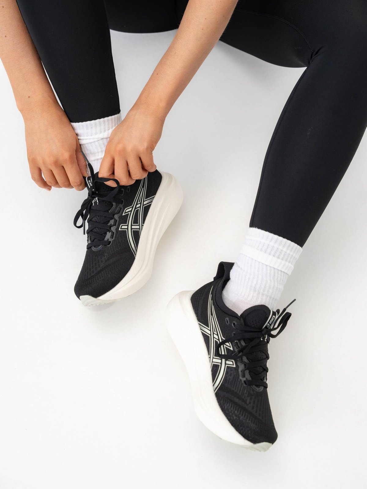 ASICS Gel-Nimbus 27 Black / Lake Grey