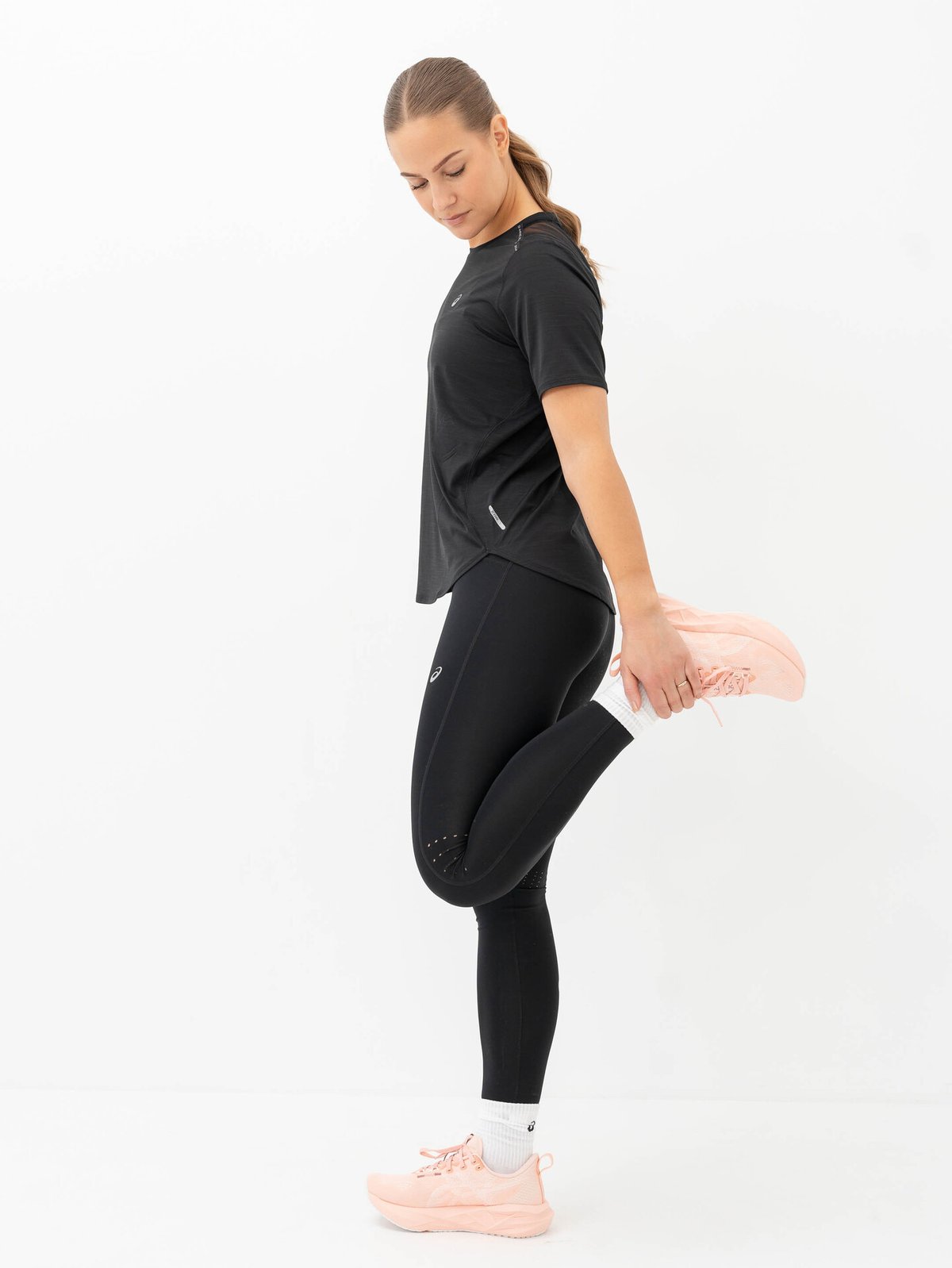 ASICS Novablast 5 Breeze / White