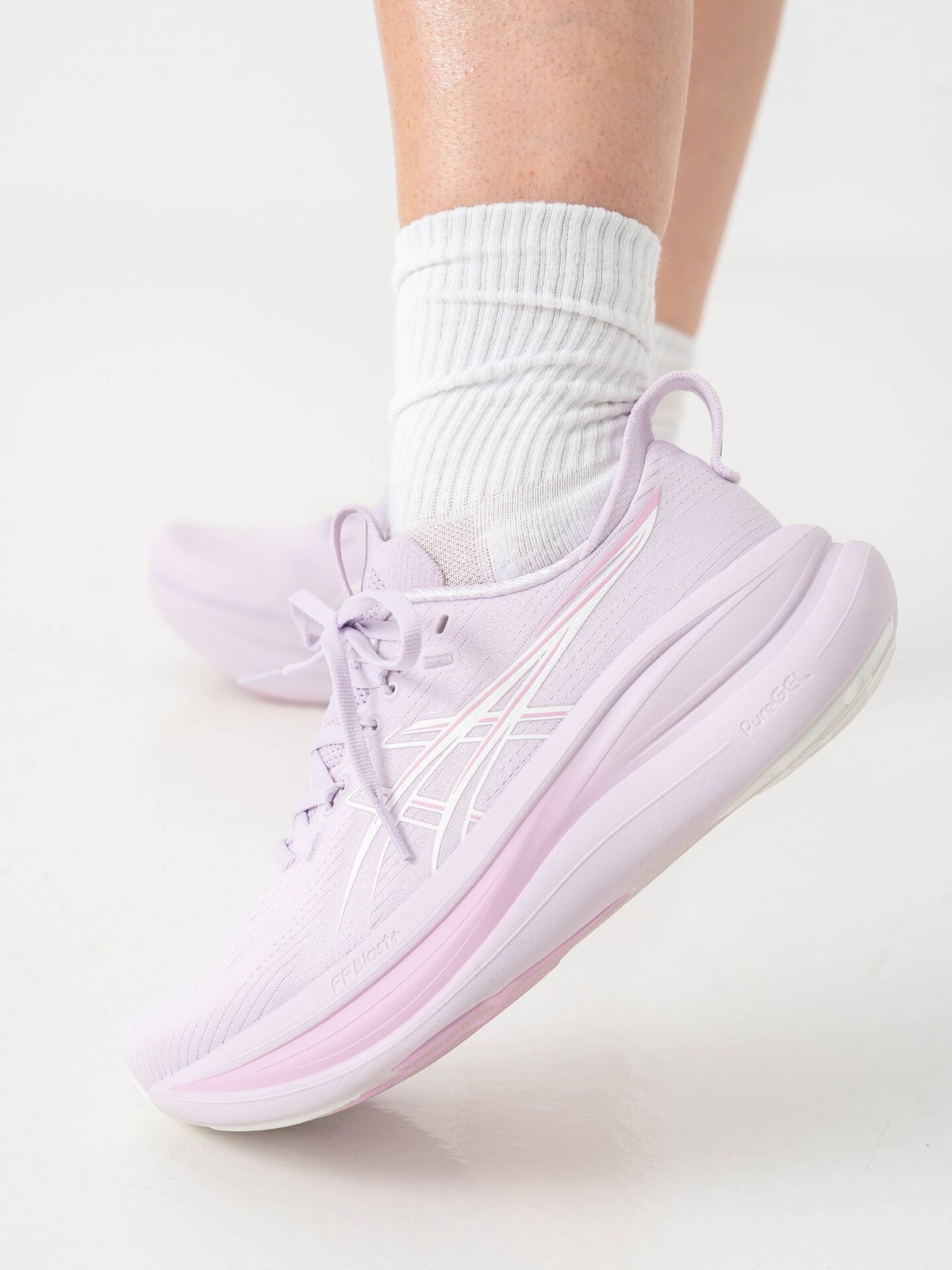 ASICS Gel-Nimbus 28 Dahlia / White