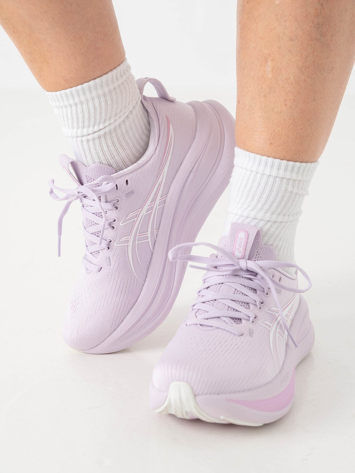 ASICS Gel-Nimbus 28 Dahlia / White