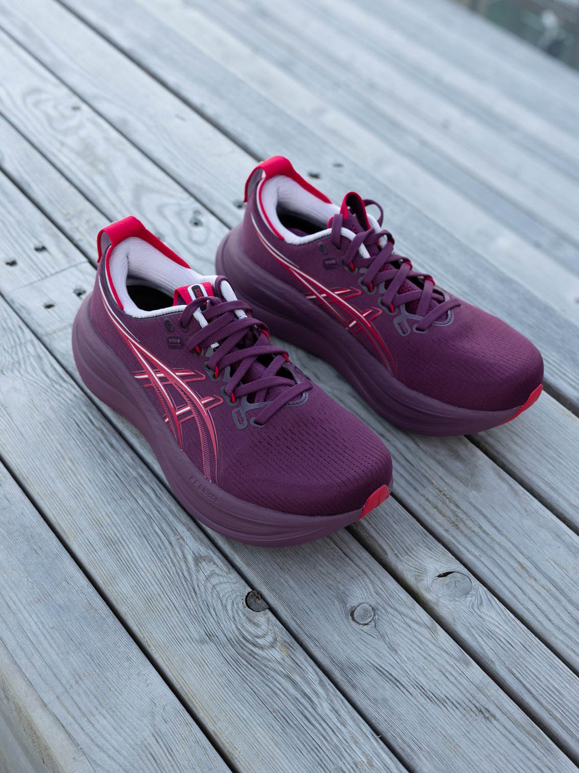 ASICS Gel-Nimbus 28 Benimo Purple / Speed Red
