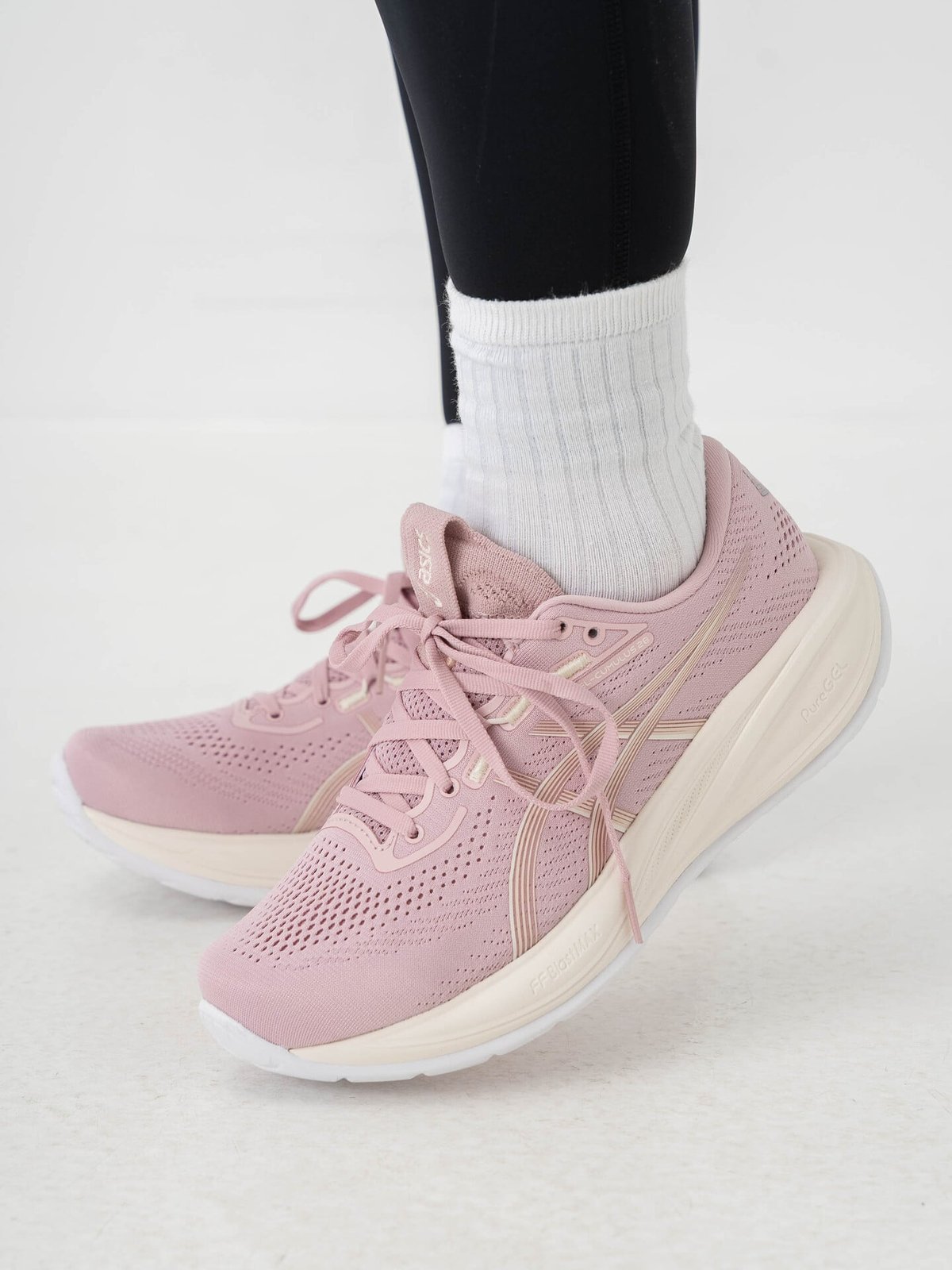 ASICS Gel-Cumulus 28 Morganite / Pearl Pink