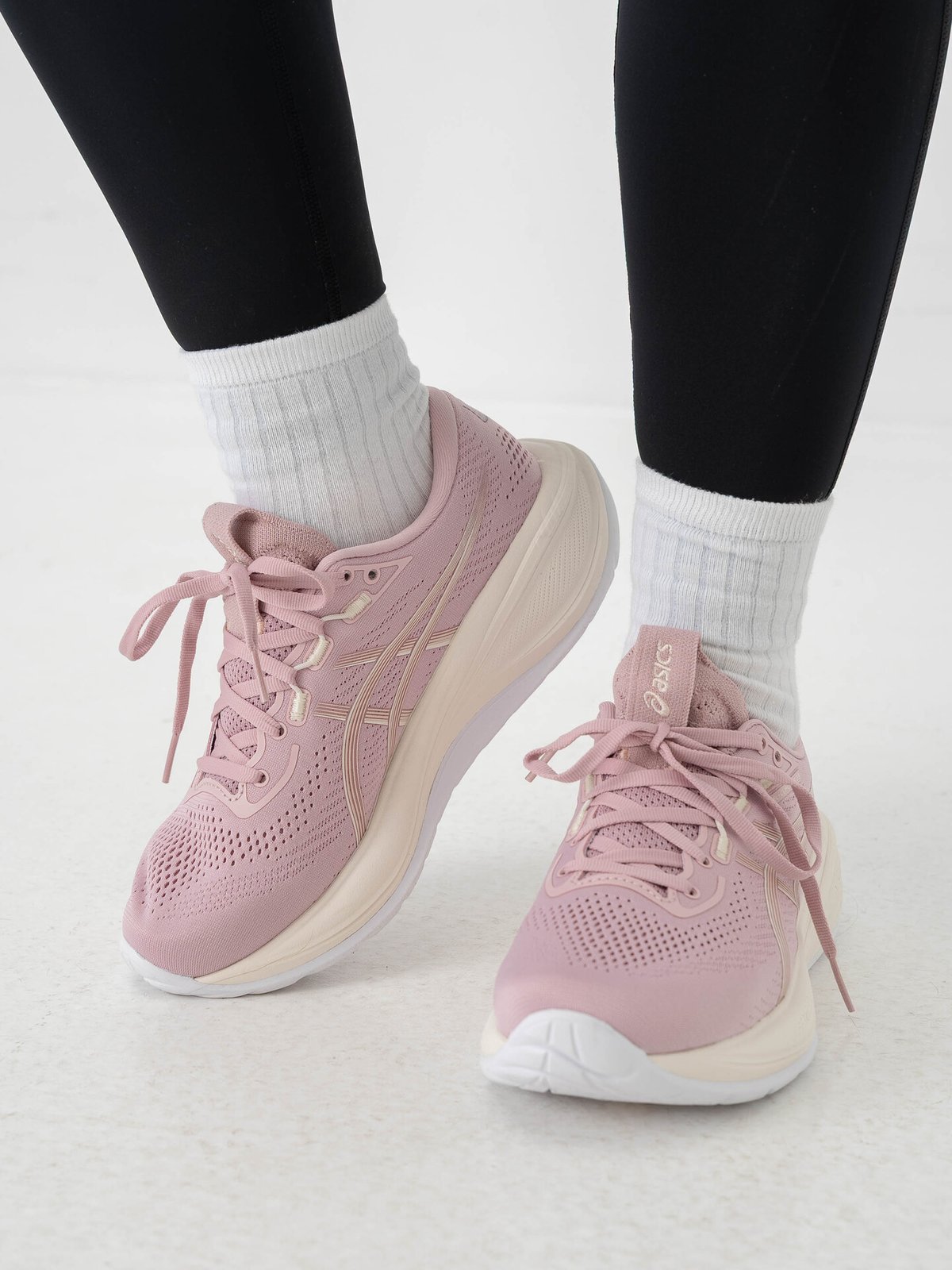 ASICS Gel-Cumulus 28 Morganite / Pearl Pink