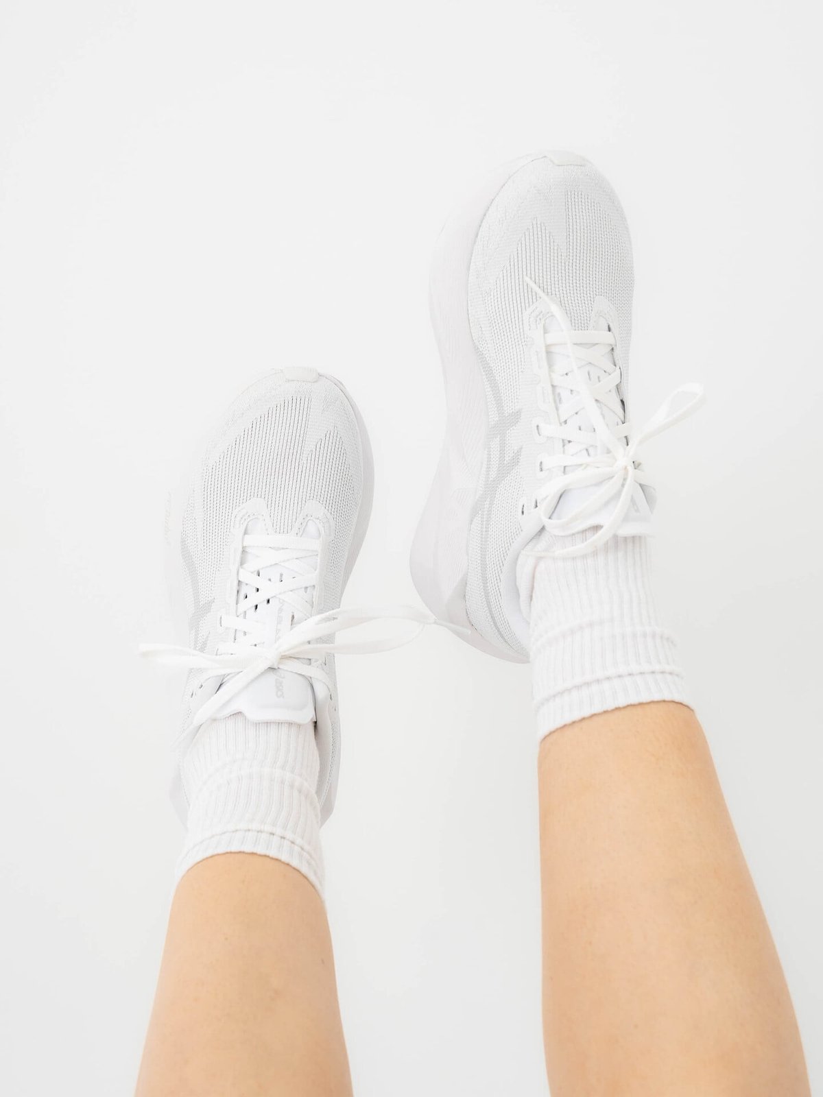 ASICS Novablast 6 White / White