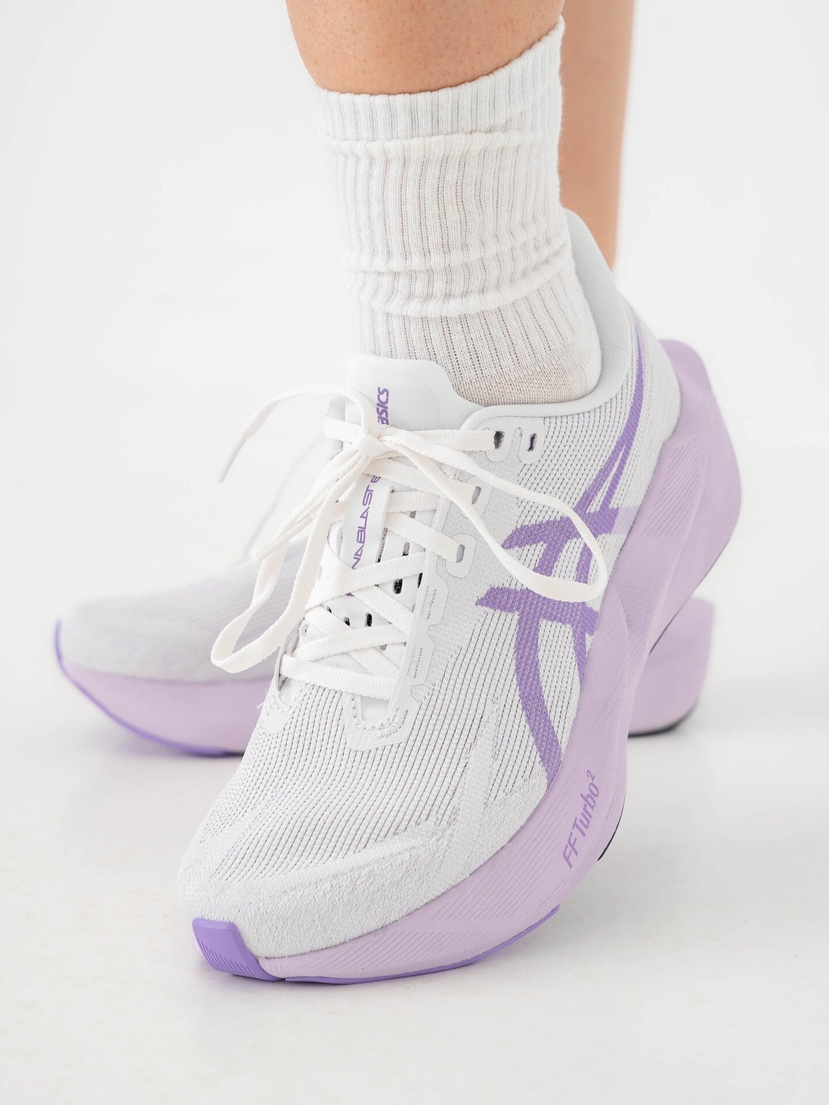 ASICS Novablast 6 White / Murasaki