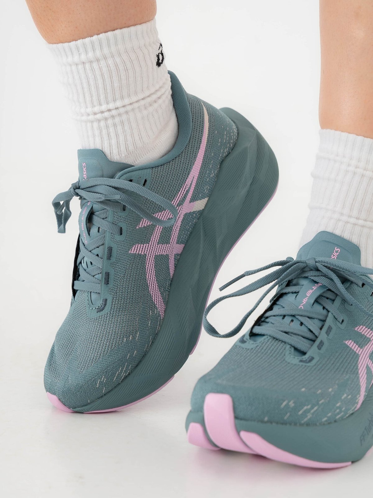 ASICS Novablast 6 Foggy Teal / Hazy Lilac