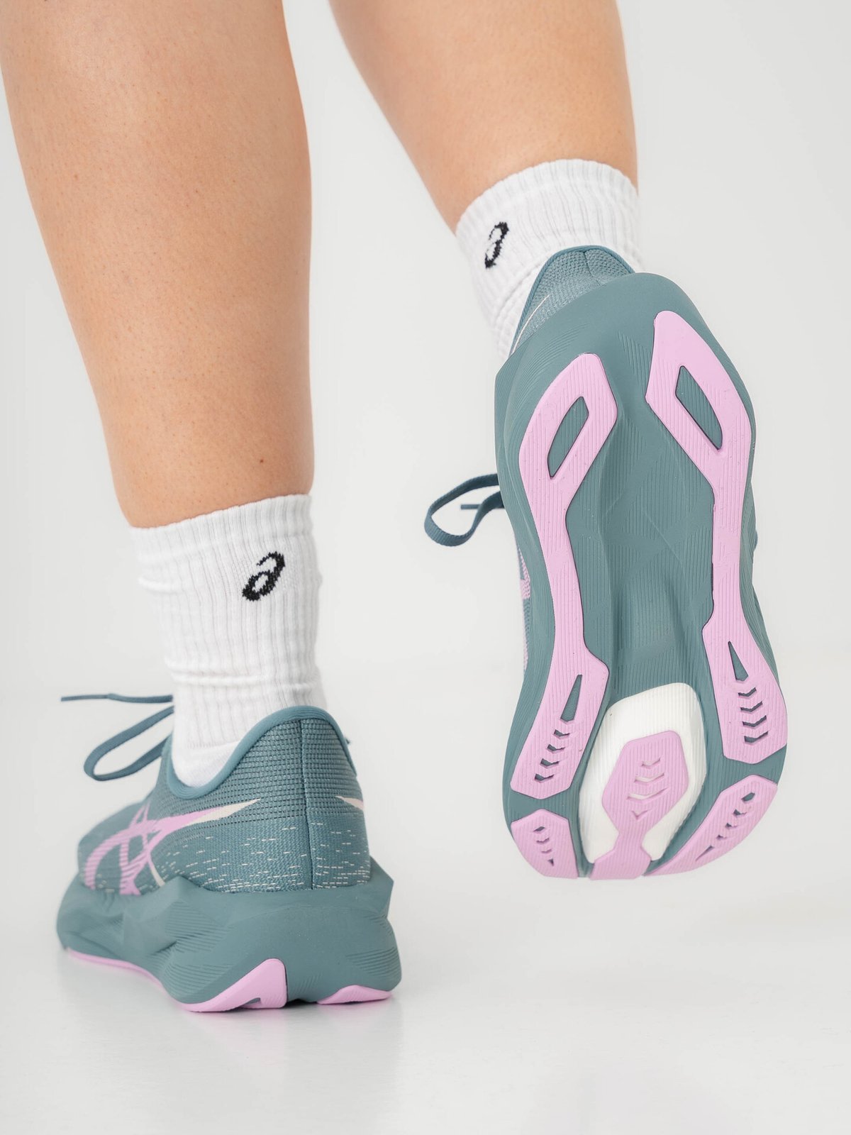 ASICS Novablast 6 Foggy Teal / Hazy Lilac