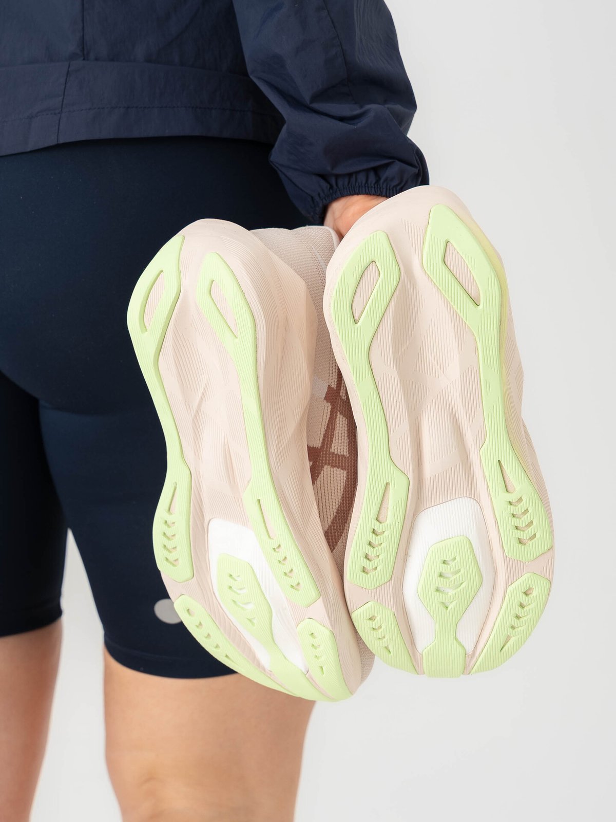 ASICS Novablast 6 Rose Dust / Illuminate Yellow