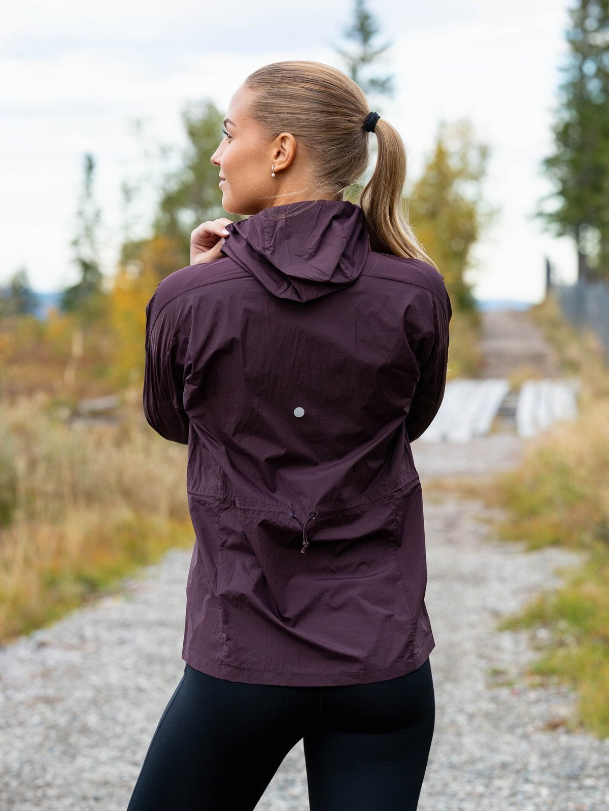 ASICS Road Packable Jacket Dark Currant