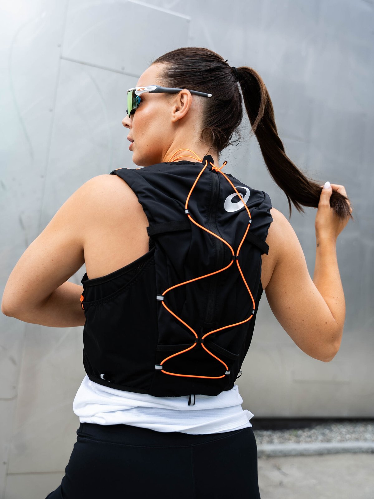 ASICS Fujitrail Hydration Vest 7L Performance Black / Shocking Orange