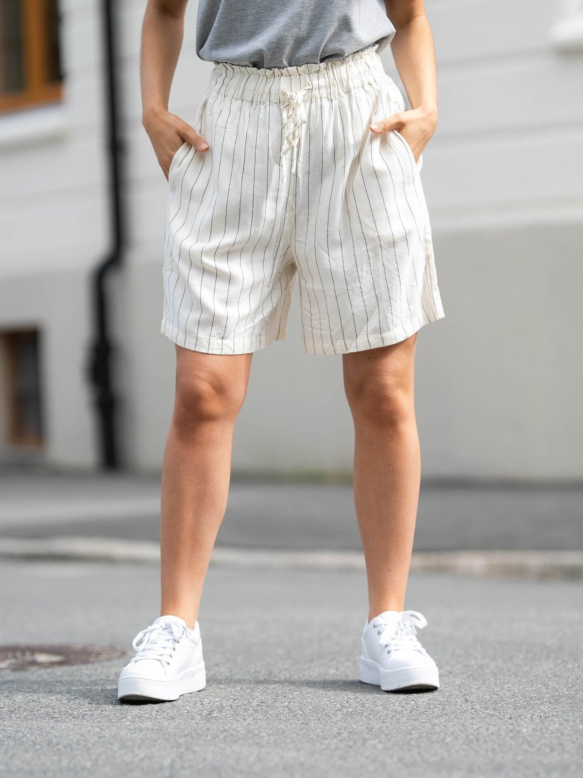 A-View Lerke Stripe Shorts Off White