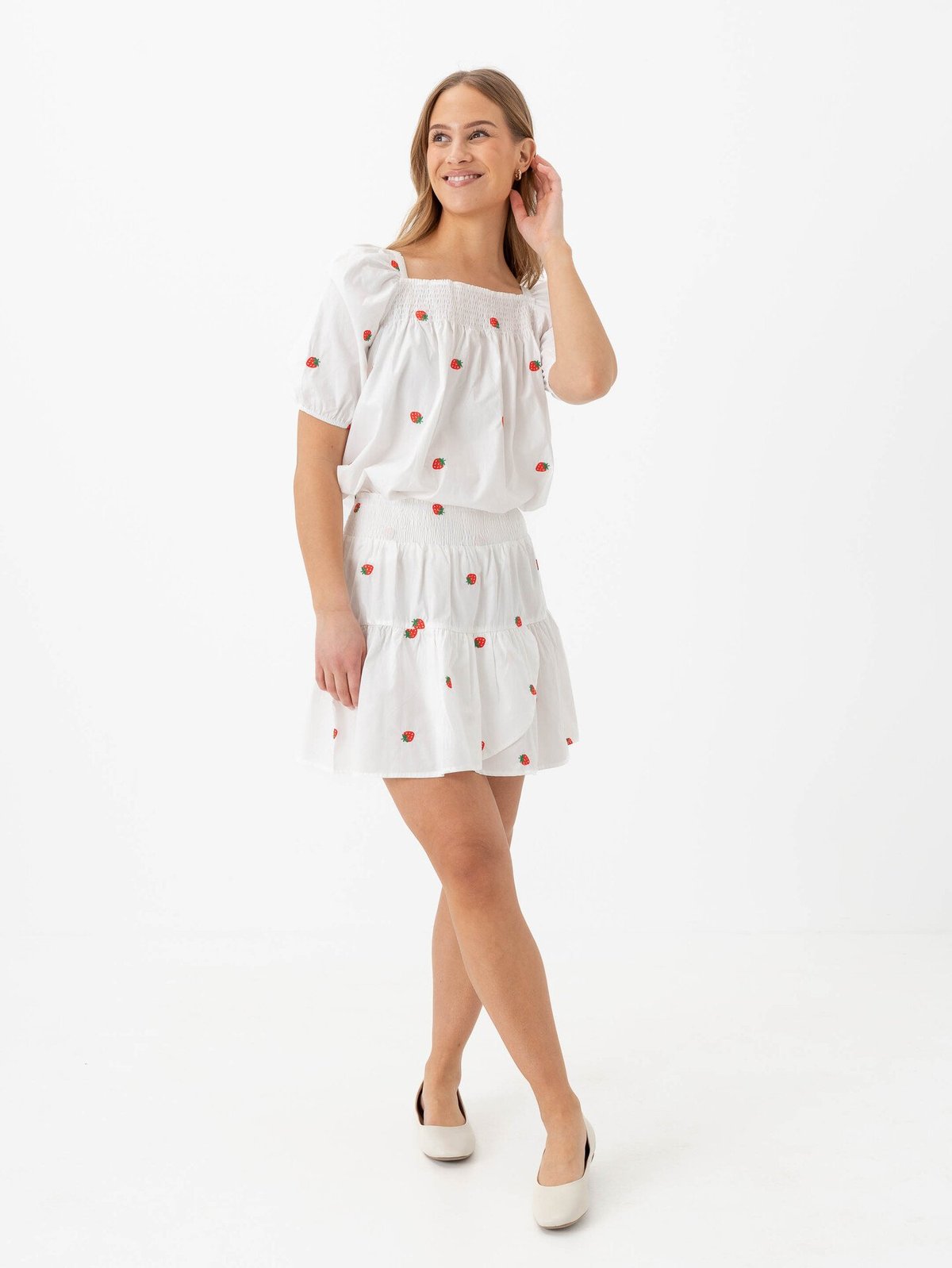 A-View Winnie Skirt White/Red