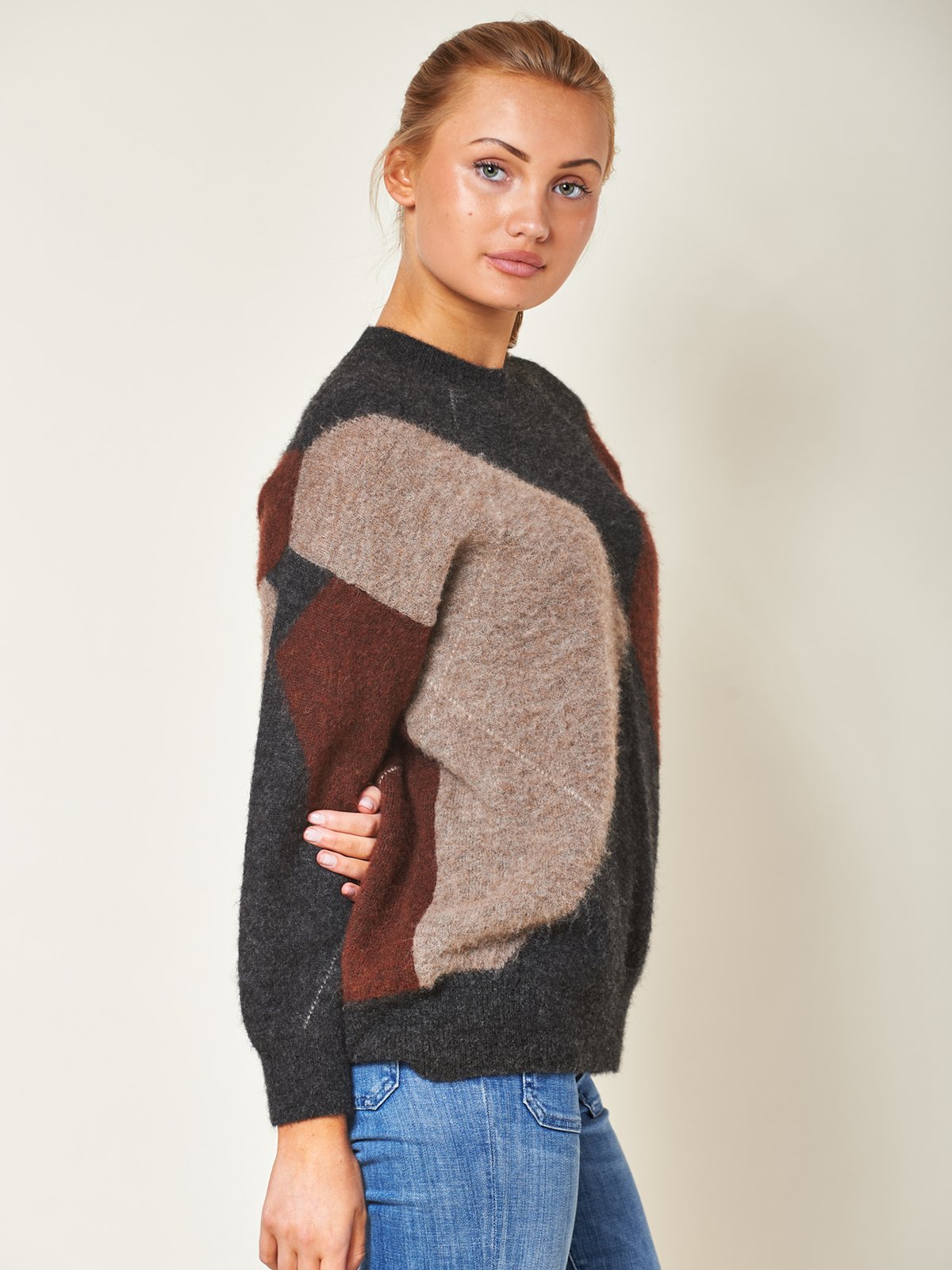 Arnie Says Kayne Argyle Charcoal Combo