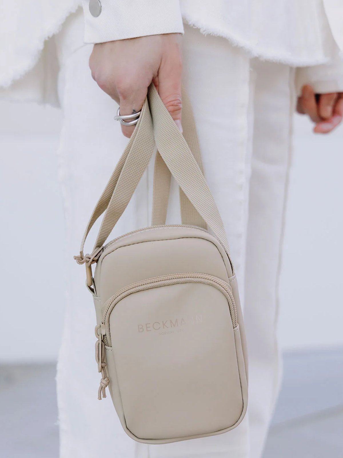 Beckmann Crossbody Bag Beige