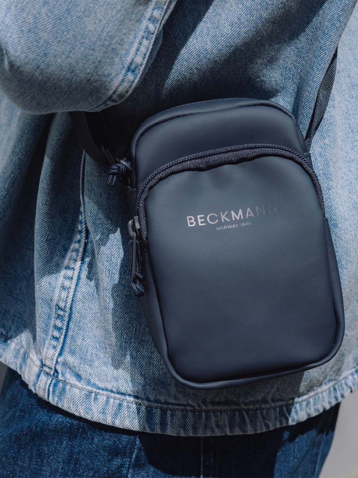 Beckmann Crossbody Bag Navy