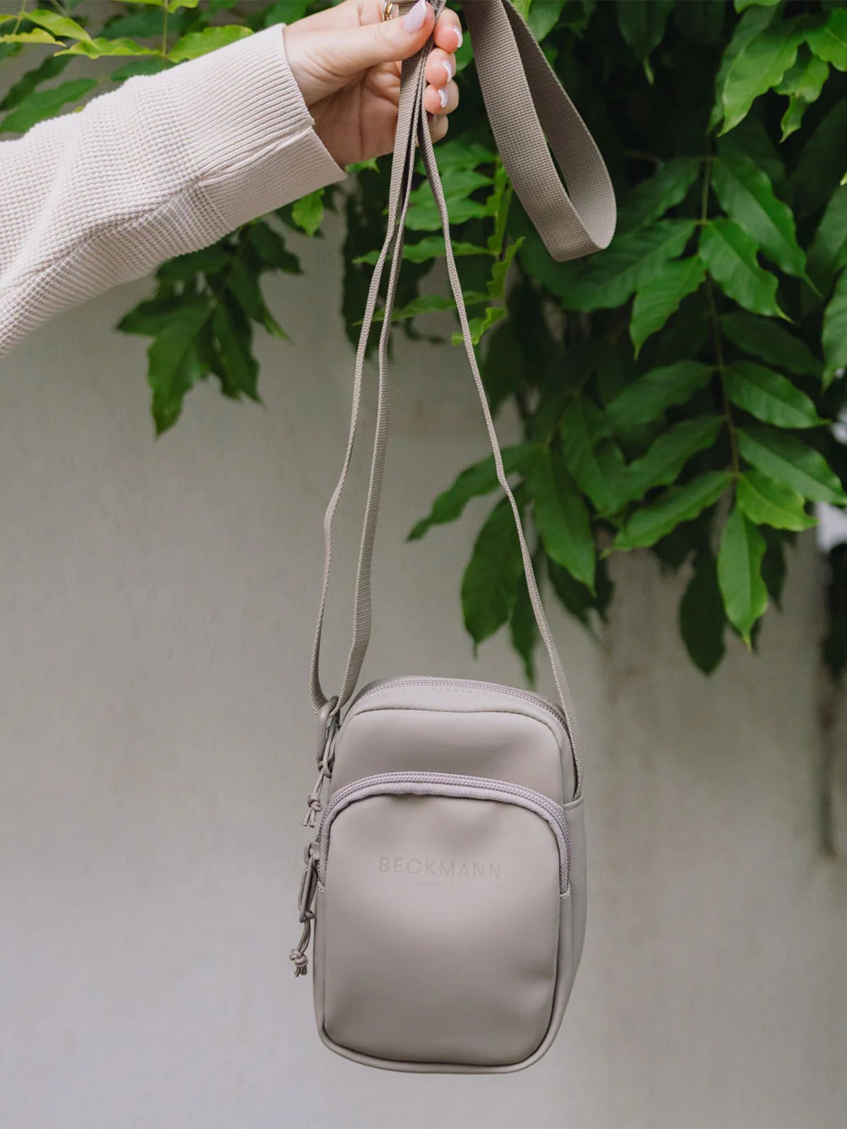 Beckmann Crossbody Bag Warm Grey