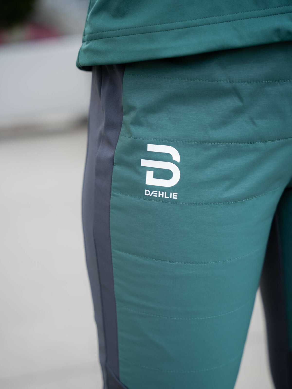 Dæhlie Pants Booster Get Inspired Exclusive Collection: Bistro Green