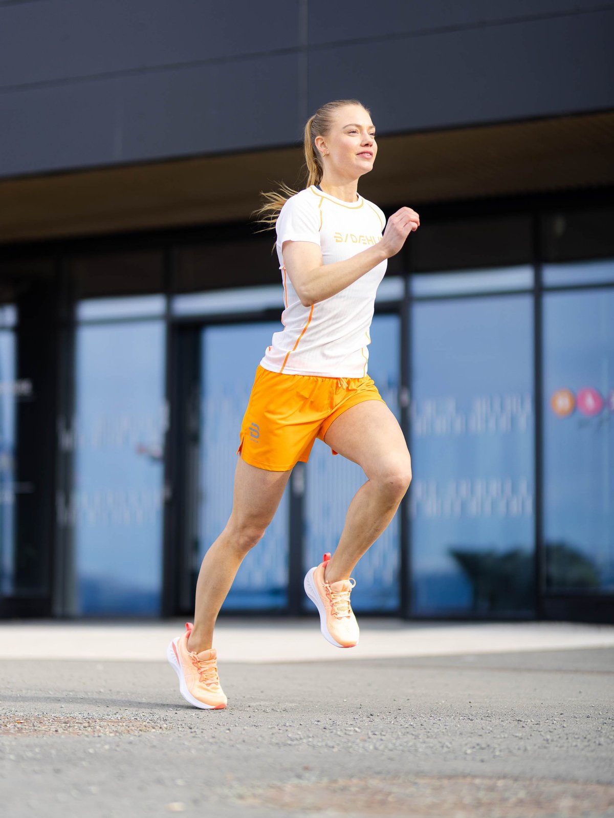 Dæhlie Shorts Active Oransje