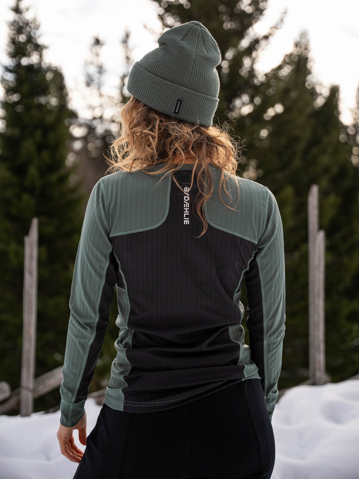 Dæhlie Training Tech Long Sleeve Dark Forrest