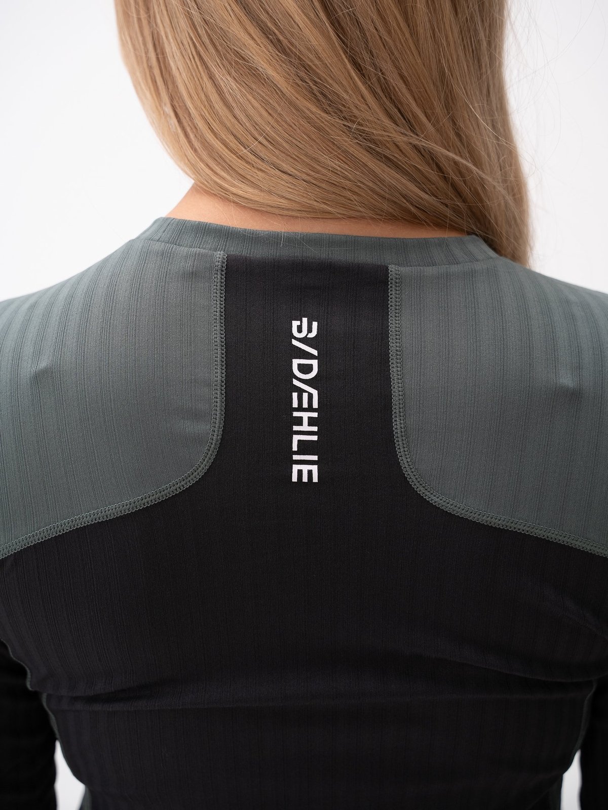 Dæhlie Training Tech Long Sleeve Dark Forrest