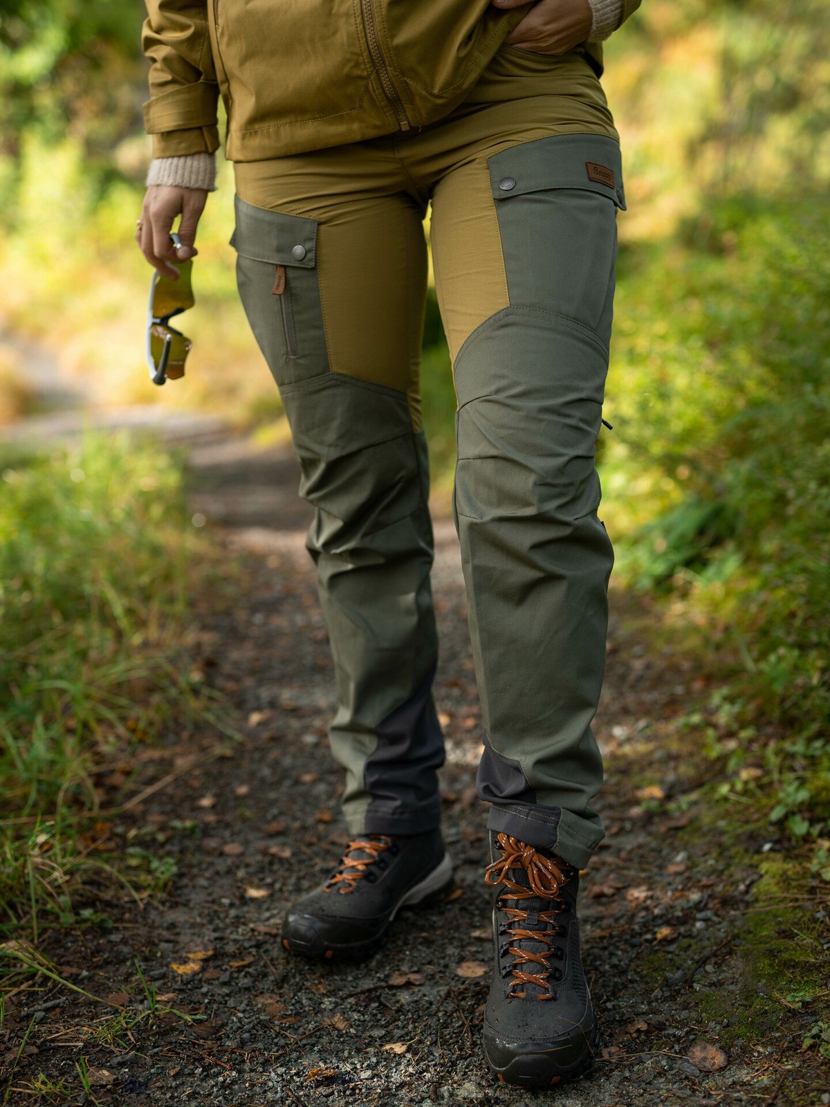 Bergans Nordmarka Favor Outdoor Pants Women Green Mud / Olive Green