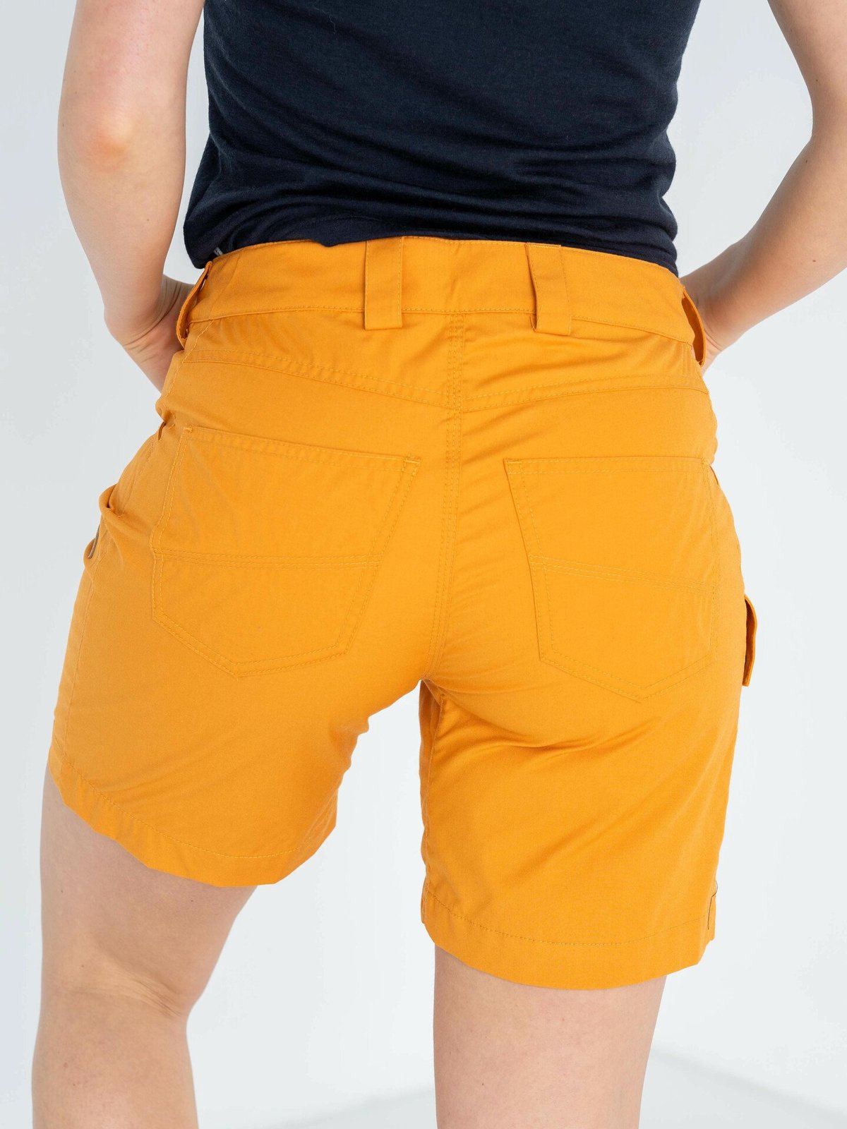 Bergans Nordmarka Leaf Light Shorts Women Golden Field