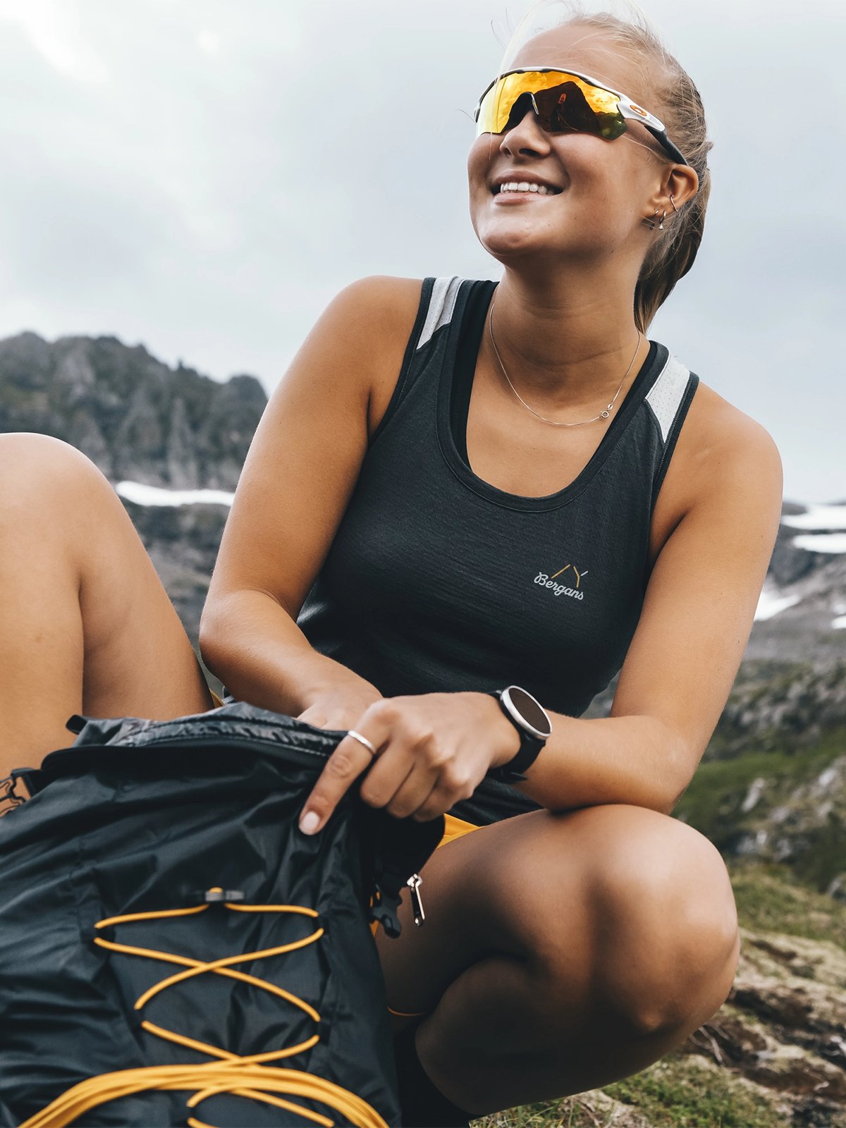 Bergans Y LightLine Merino Top Women Dark Shadow Grey / Pearl Grey