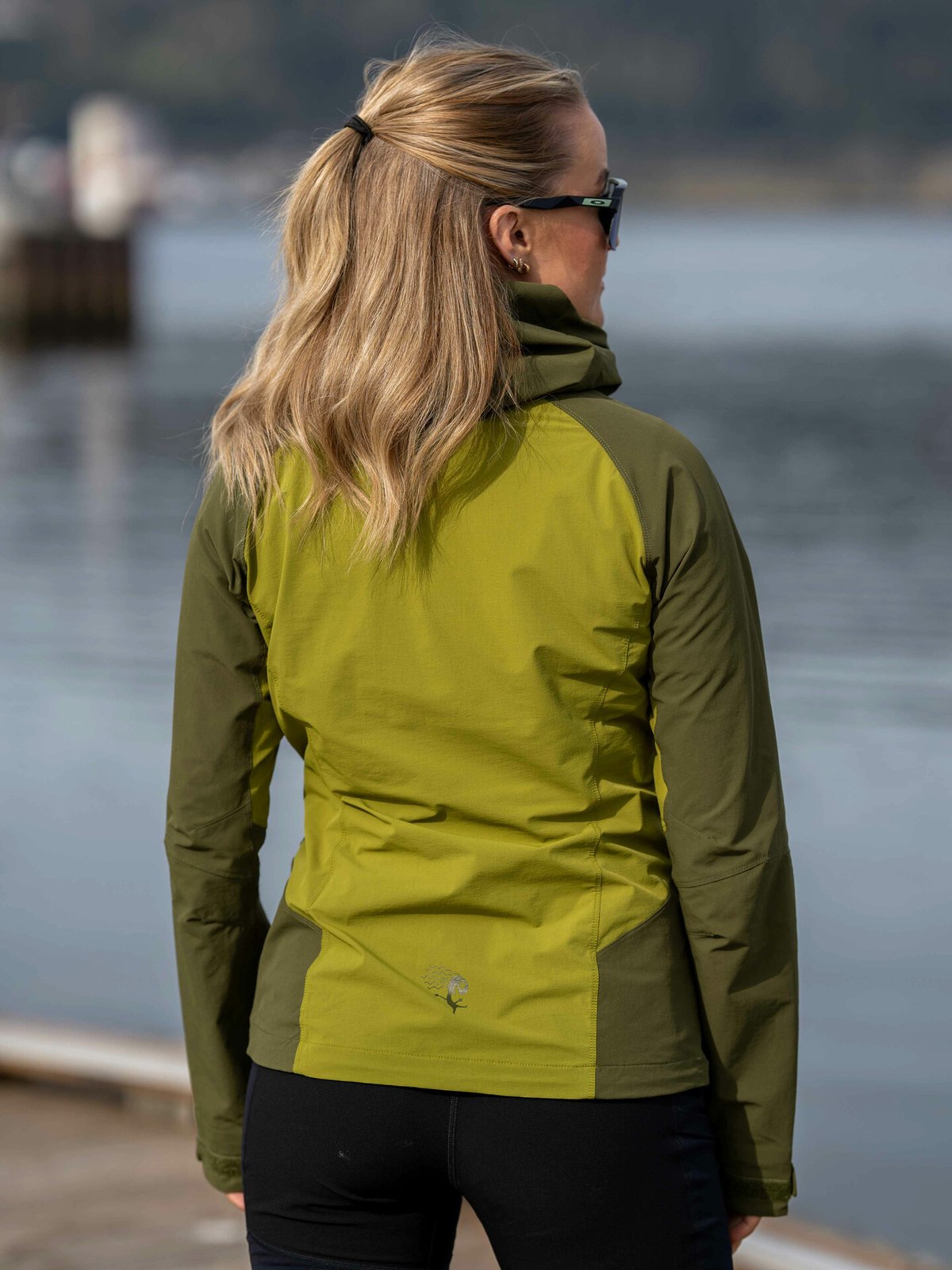 Bergans Cecilie Mountain Softshell Jacket Dark Olive Green/Trail Green