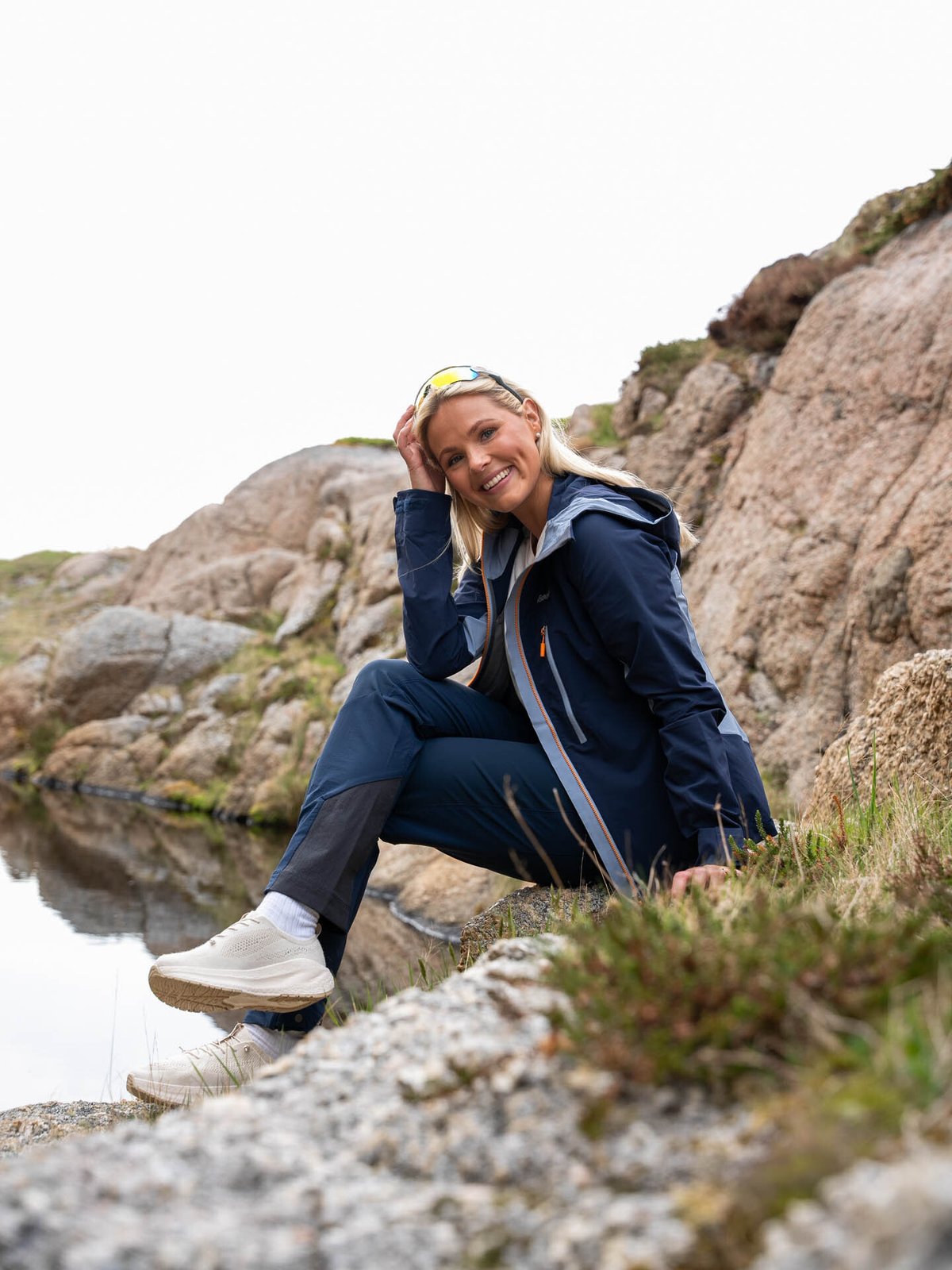 Bergans Cecilie Mountain Softshell Jacket Navy Blue / Misty Sky Blue