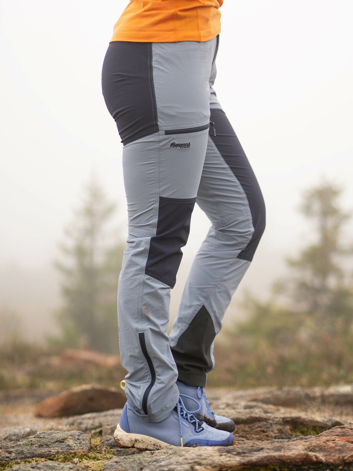 Bergans Cecilie Mountain Softshell Pants Misty Sky Blue / Navy Blue