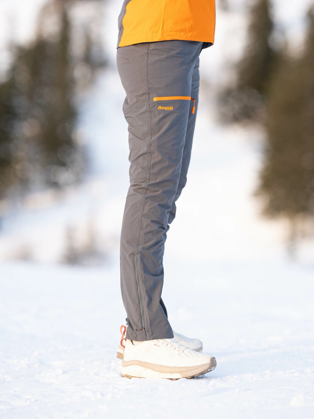 Bergans Cecilie Mountain Softshell Pants Solid Dark Grey / Cloudberry Yellow
