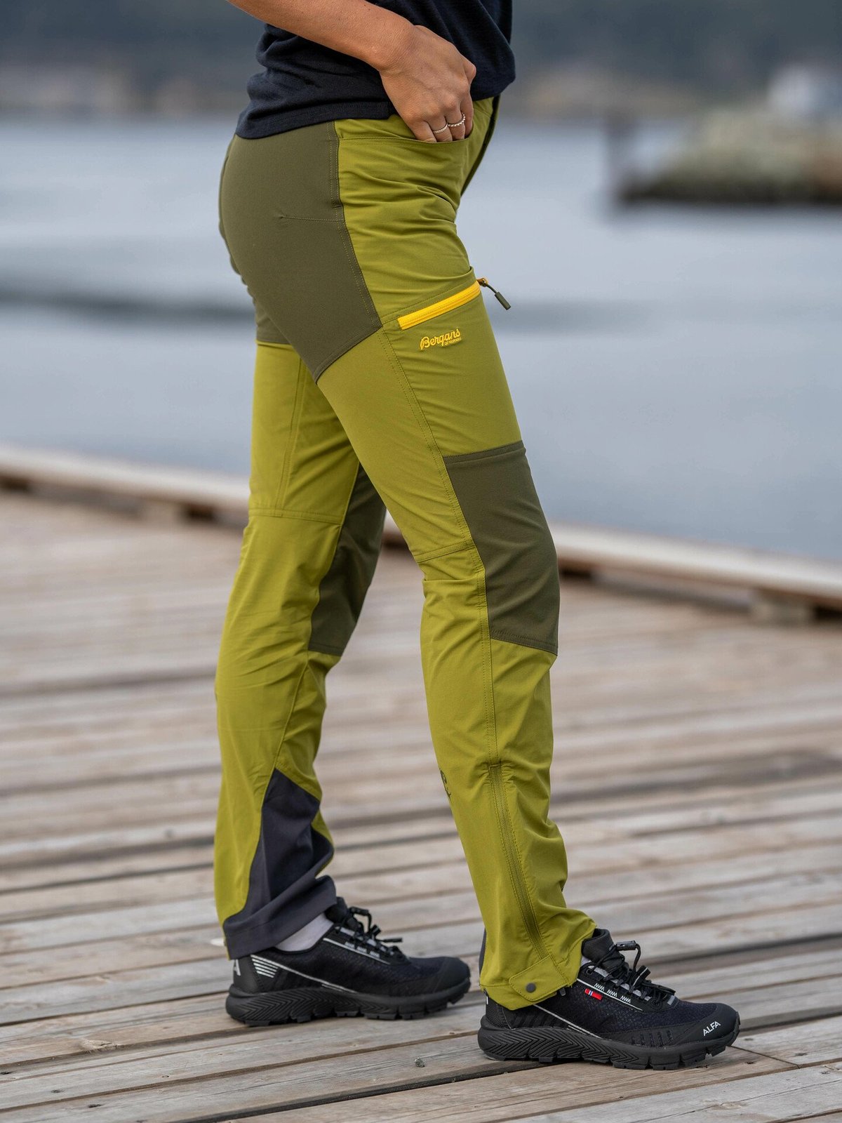 Bergans Cecilie Mountain Softshell Pants Trail Green / Dark Olive Green