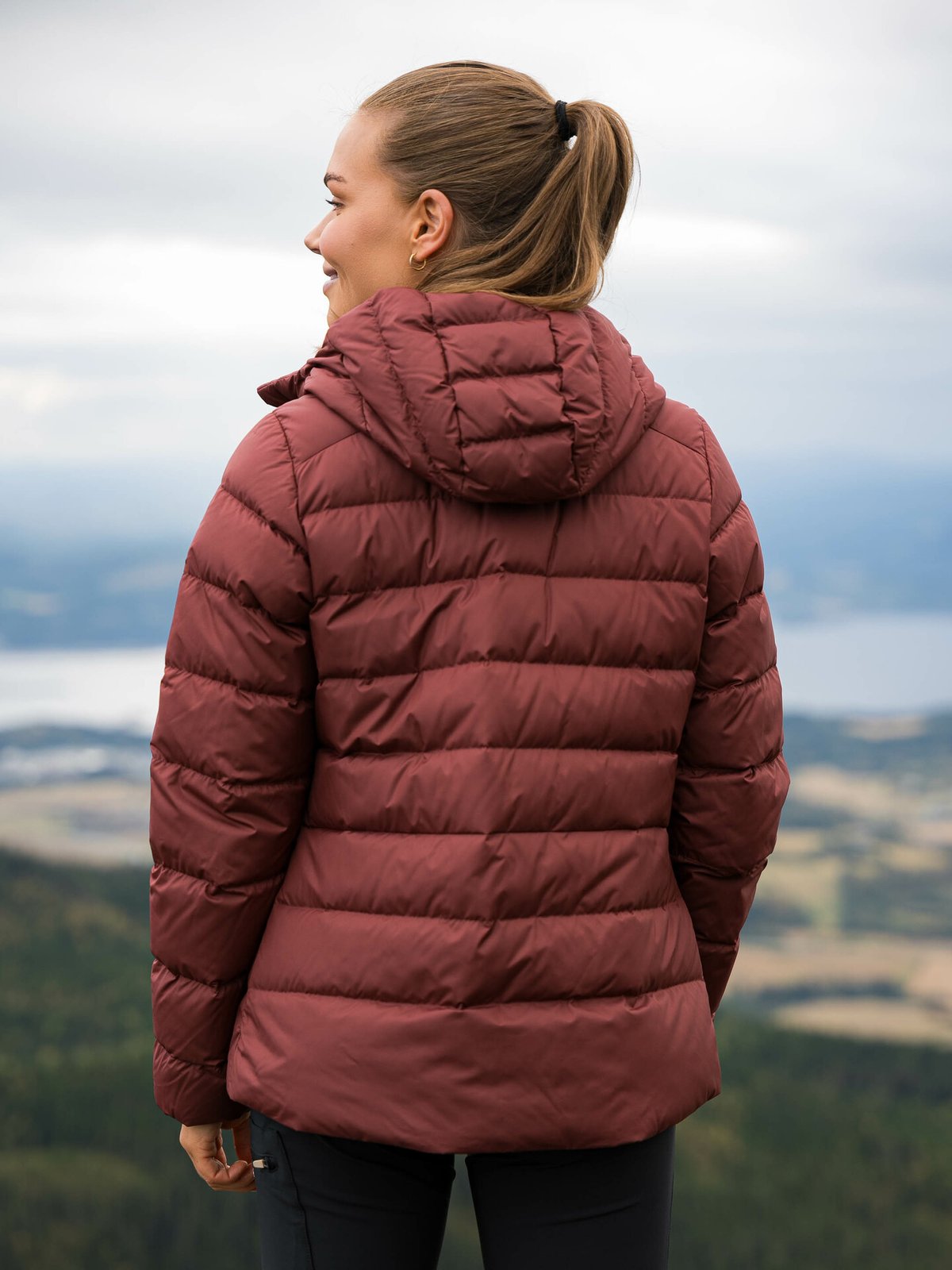 Bergans Lava Medium Down Jacket w/Hood Women Amarone Red