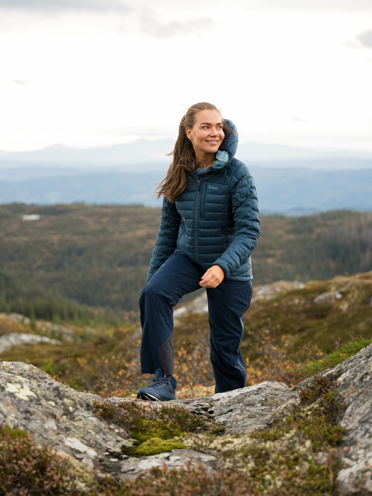 Bergans Magma Light Down Jacket w/Hood Orion Blue