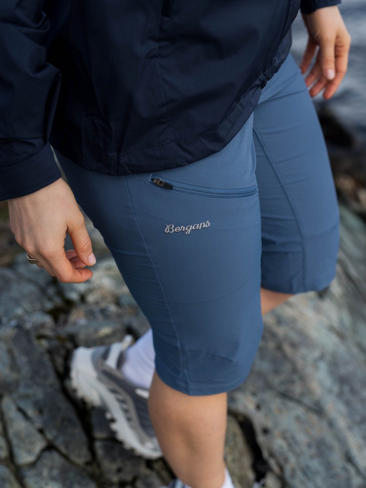 Bergans Vandre Light Softshell Long Shorts Women Granite Blue