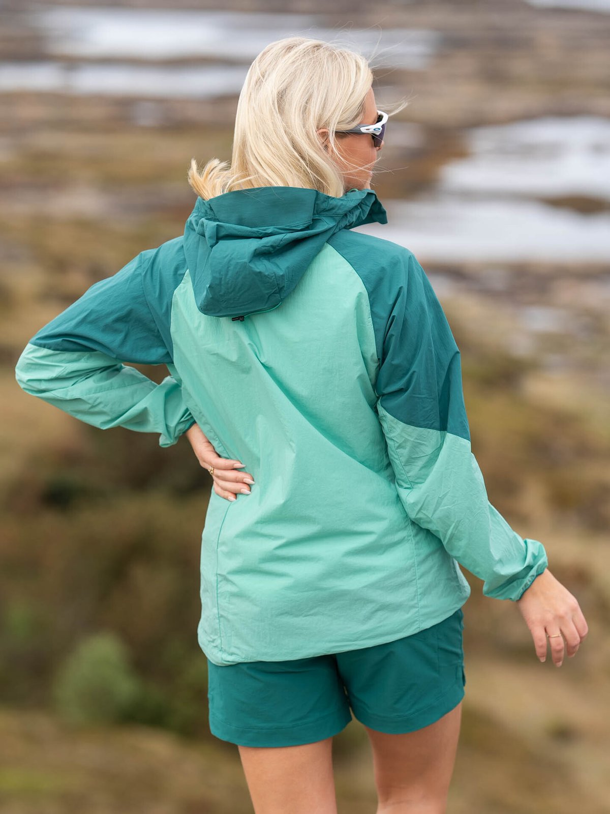 Bergans Tind Windbreaker Anorak Women Light Malachite Green / Malachite Green