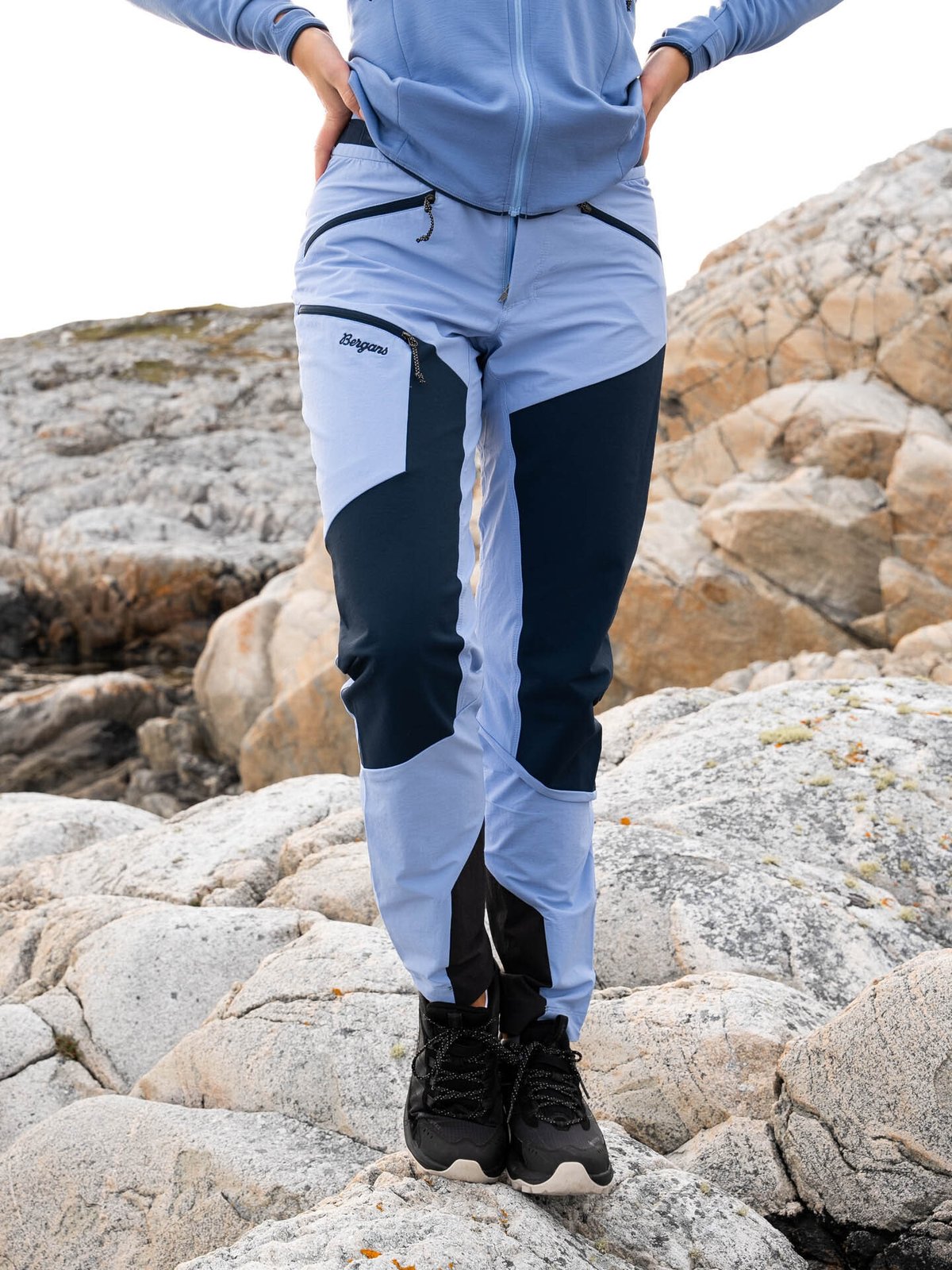 Bergans Tind Softshell Pants Women Blueberry Milk / Navy Blue