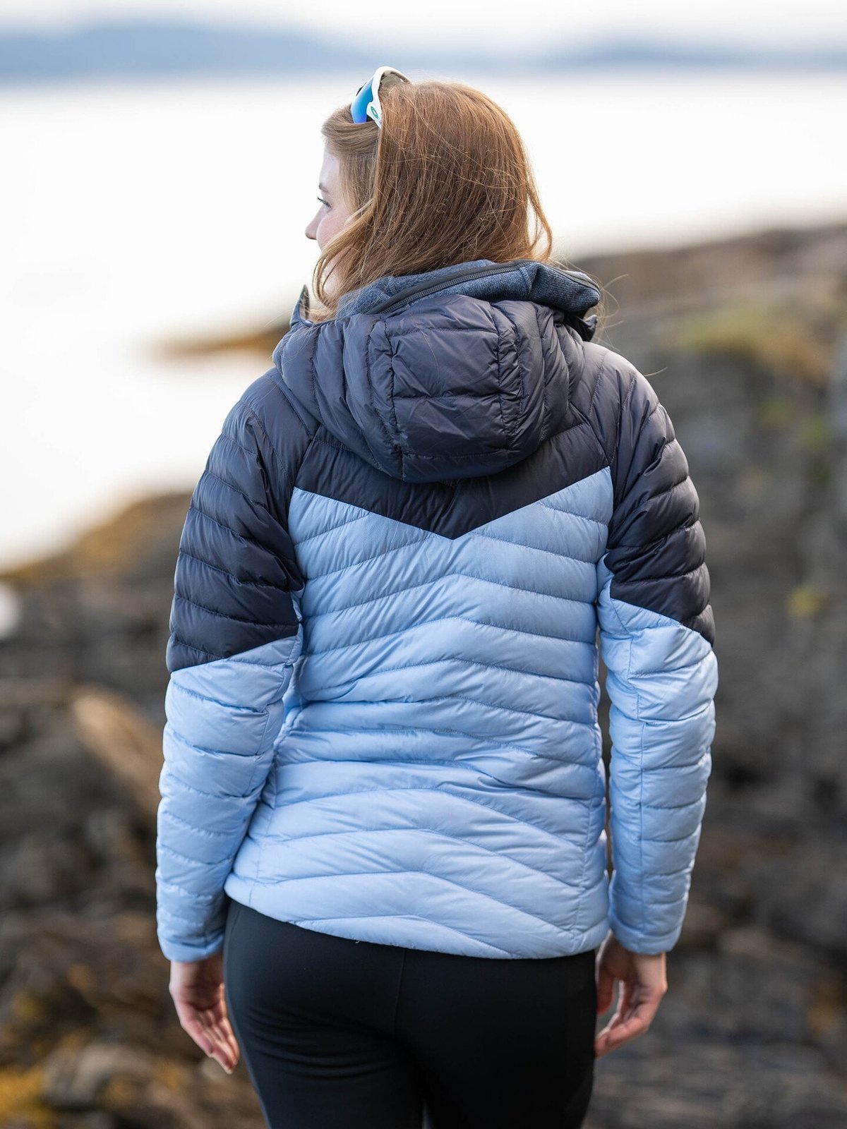 Bergans Tind Light Down Jacket Hood Women Blueberry Milk / Navy Blue