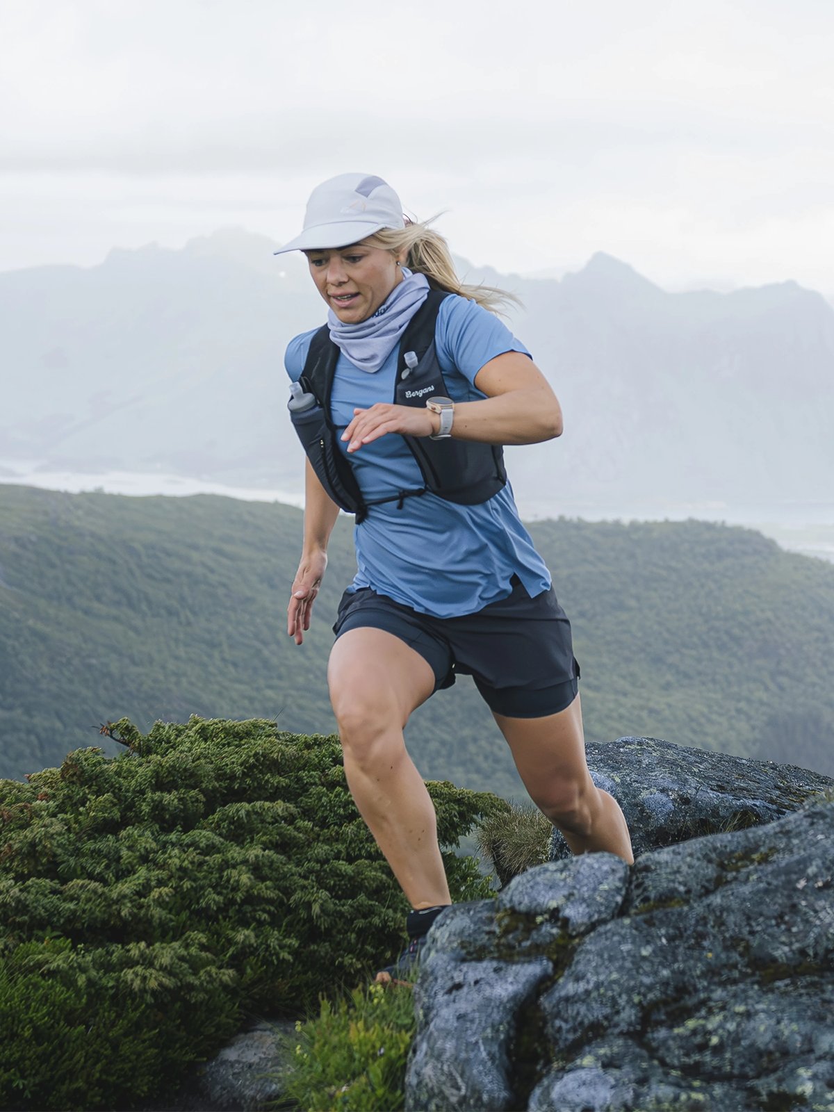 Bergans Y LightLine Fast 5" Shorts Women Dark Shadow Grey