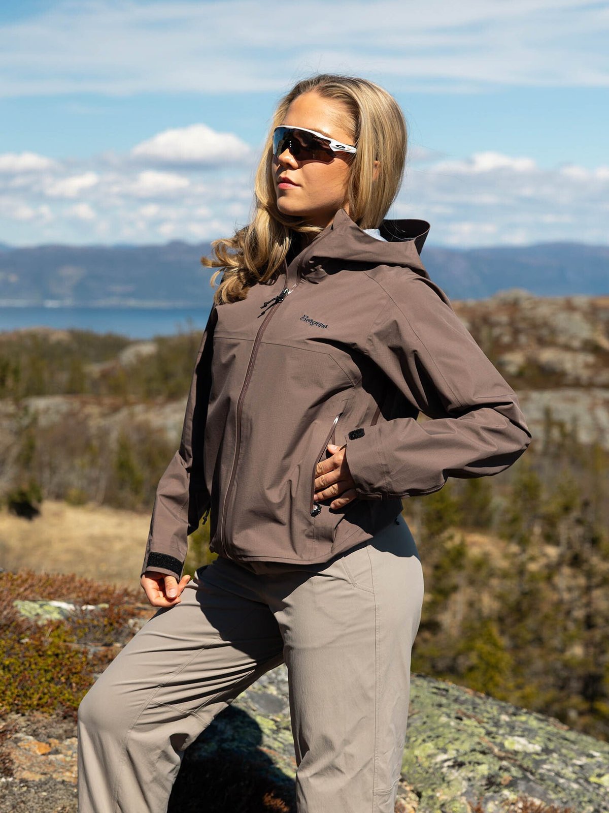 Bergans Vaagaa 3L Shell Jacket Women Hot Cocoa