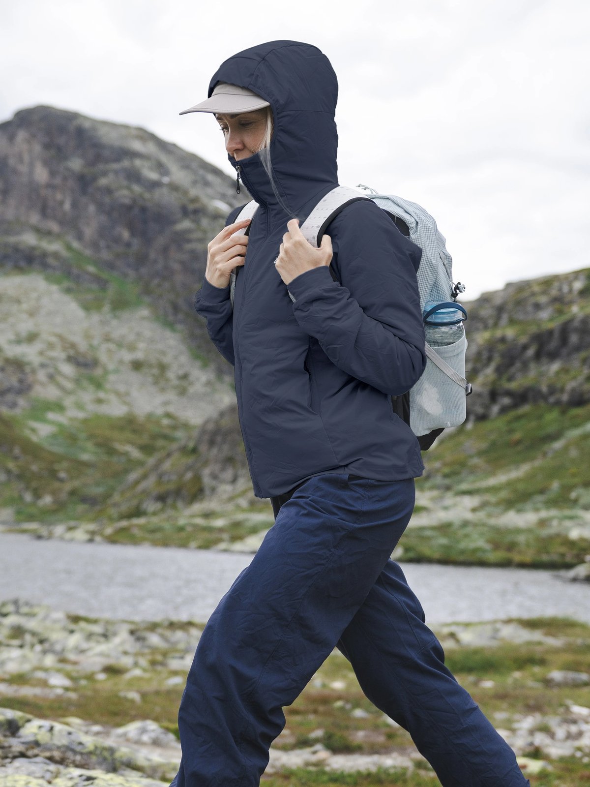 Bergans Holo Hood Jacket Women NavyBlue