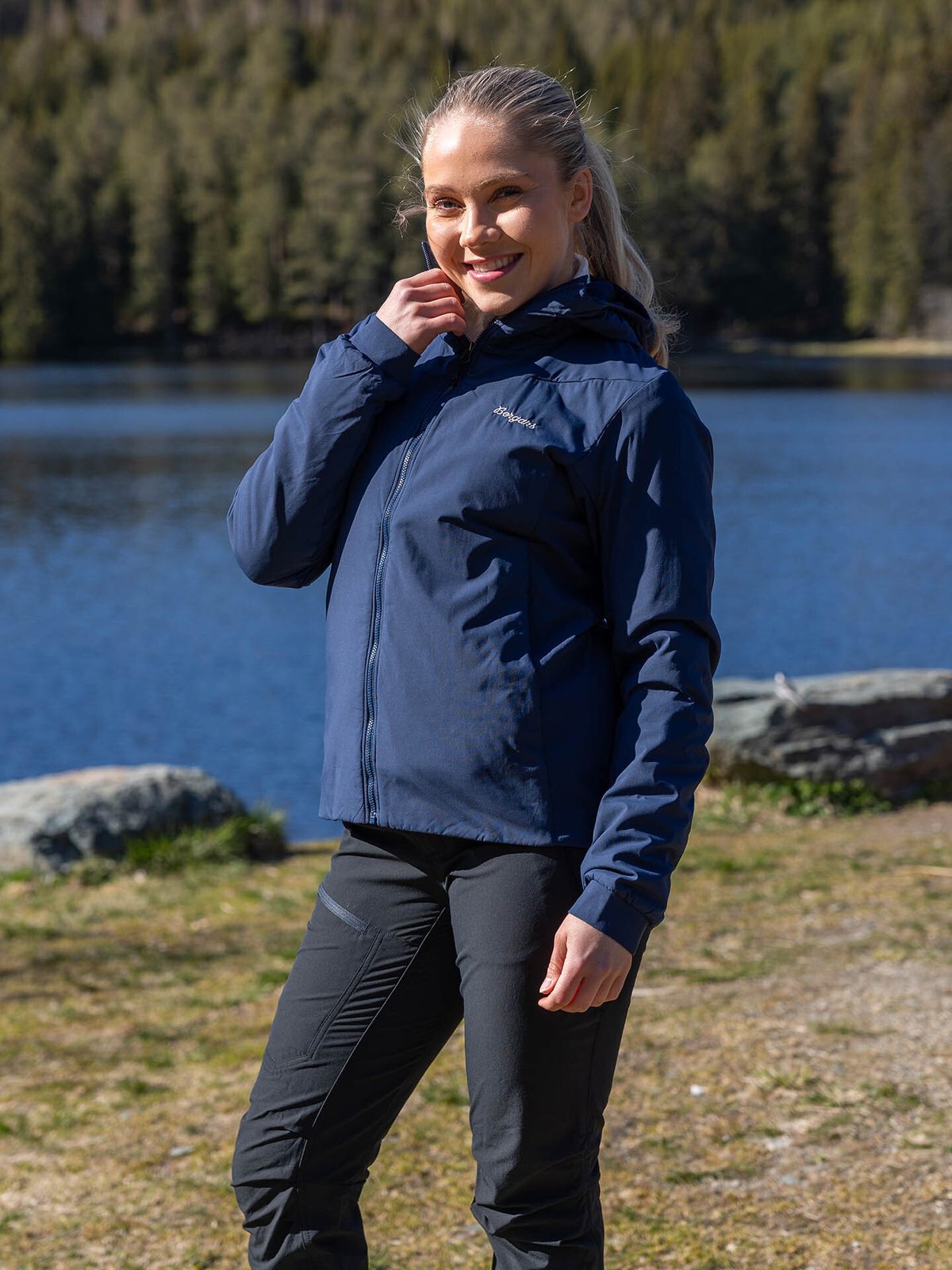 Bergans Holo Hood Jacket Women NavyBlue