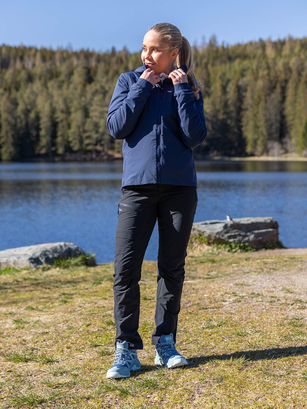 Bergans Holo Hood Jacket Women NavyBlue