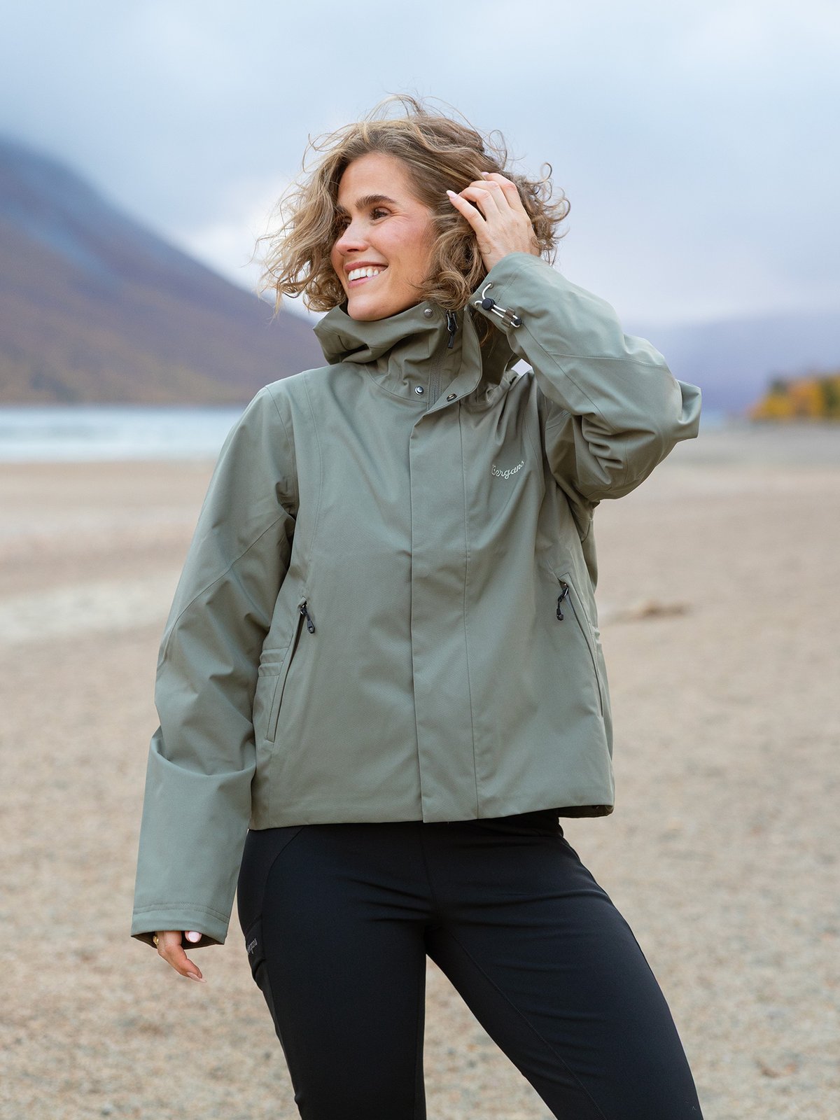 Bergans Vega 2L Shell Jacket Women Green Mud